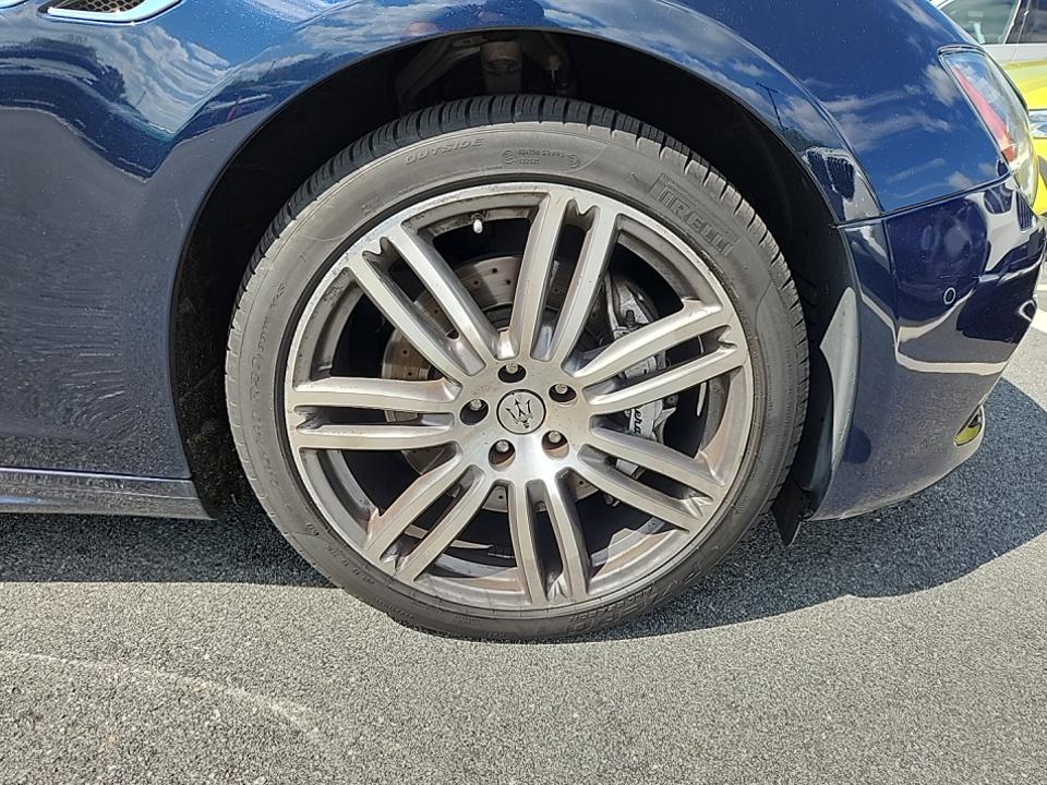 2022 Maserati Ghibli Modena Q4 AWD