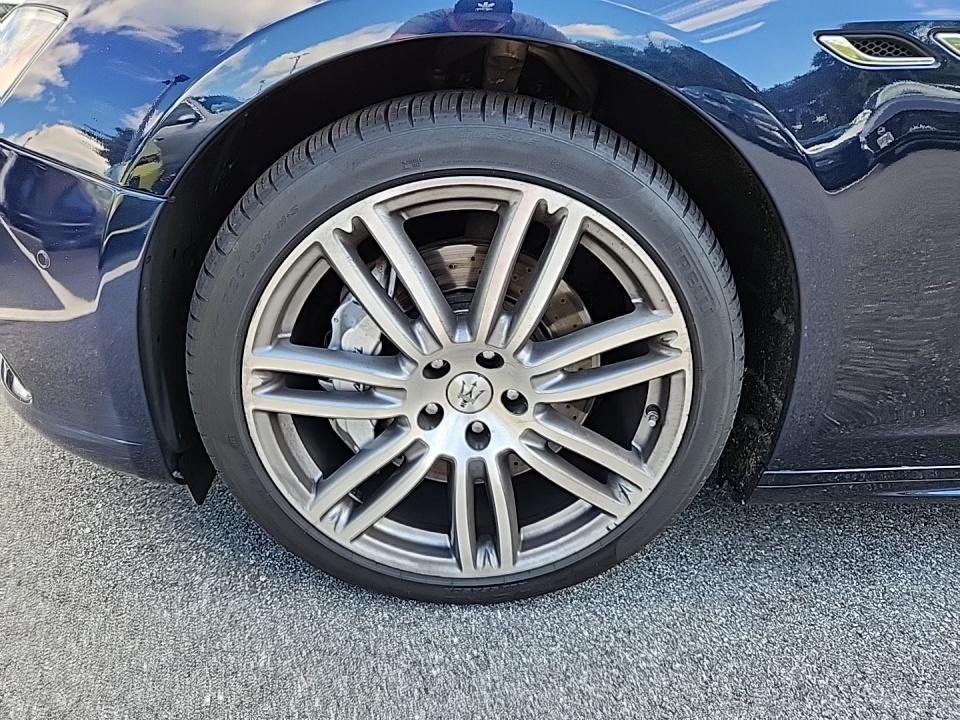 2022 Maserati Ghibli Modena Q4 AWD