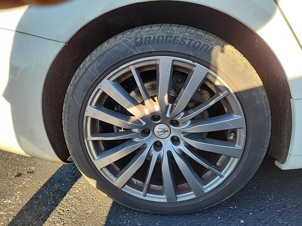 2022 Maserati Ghibli Modena Q4 AWD