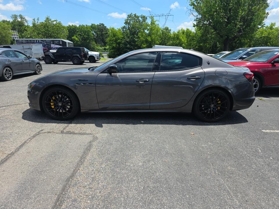 2023 Maserati Ghibli Modena Q4 AWD