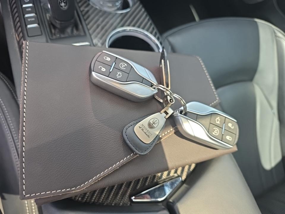 2023 Maserati Ghibli Modena Q4 AWD