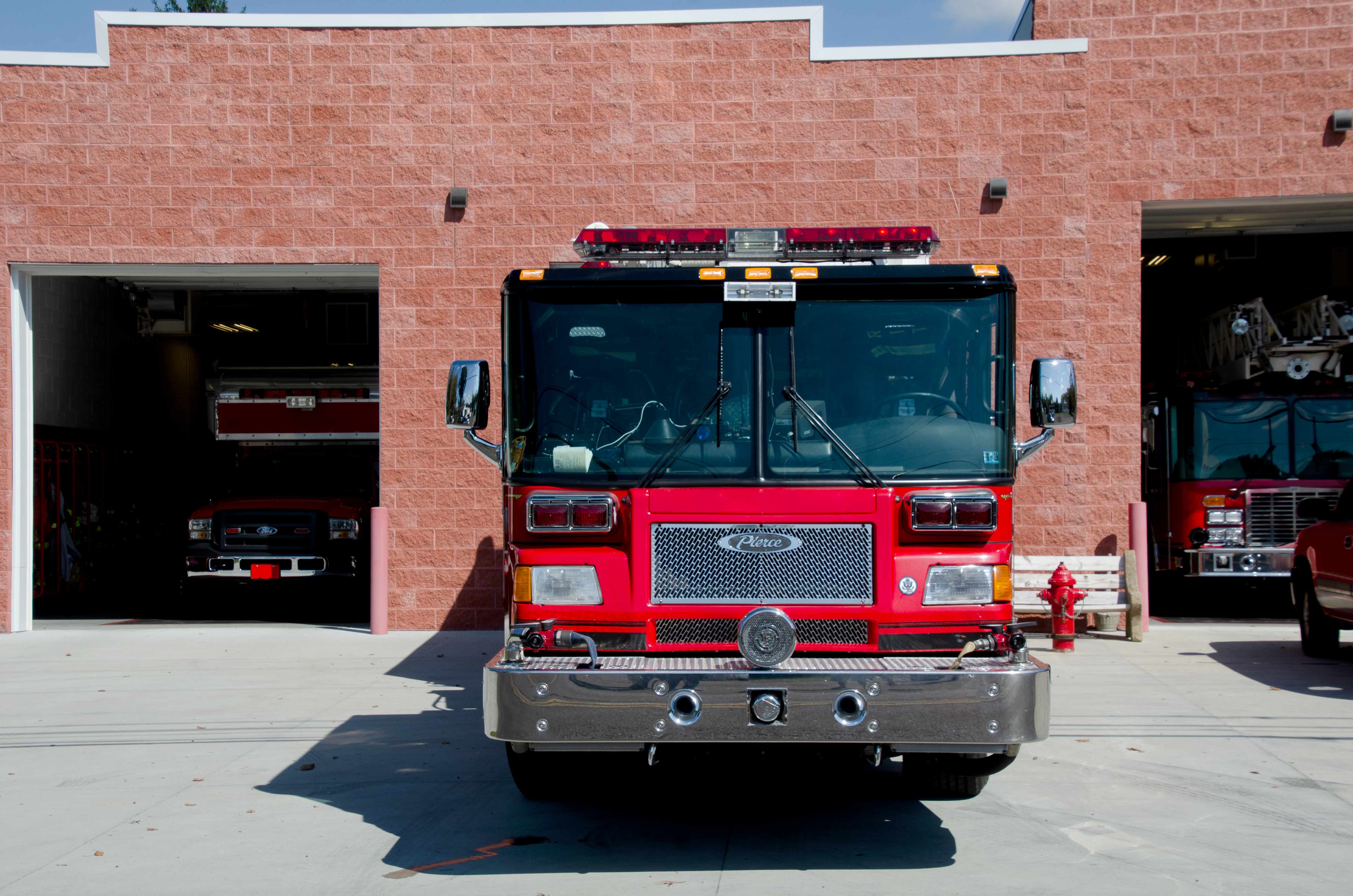 2002 Pierce Quantum Rescue Pumper | Used Truck Details