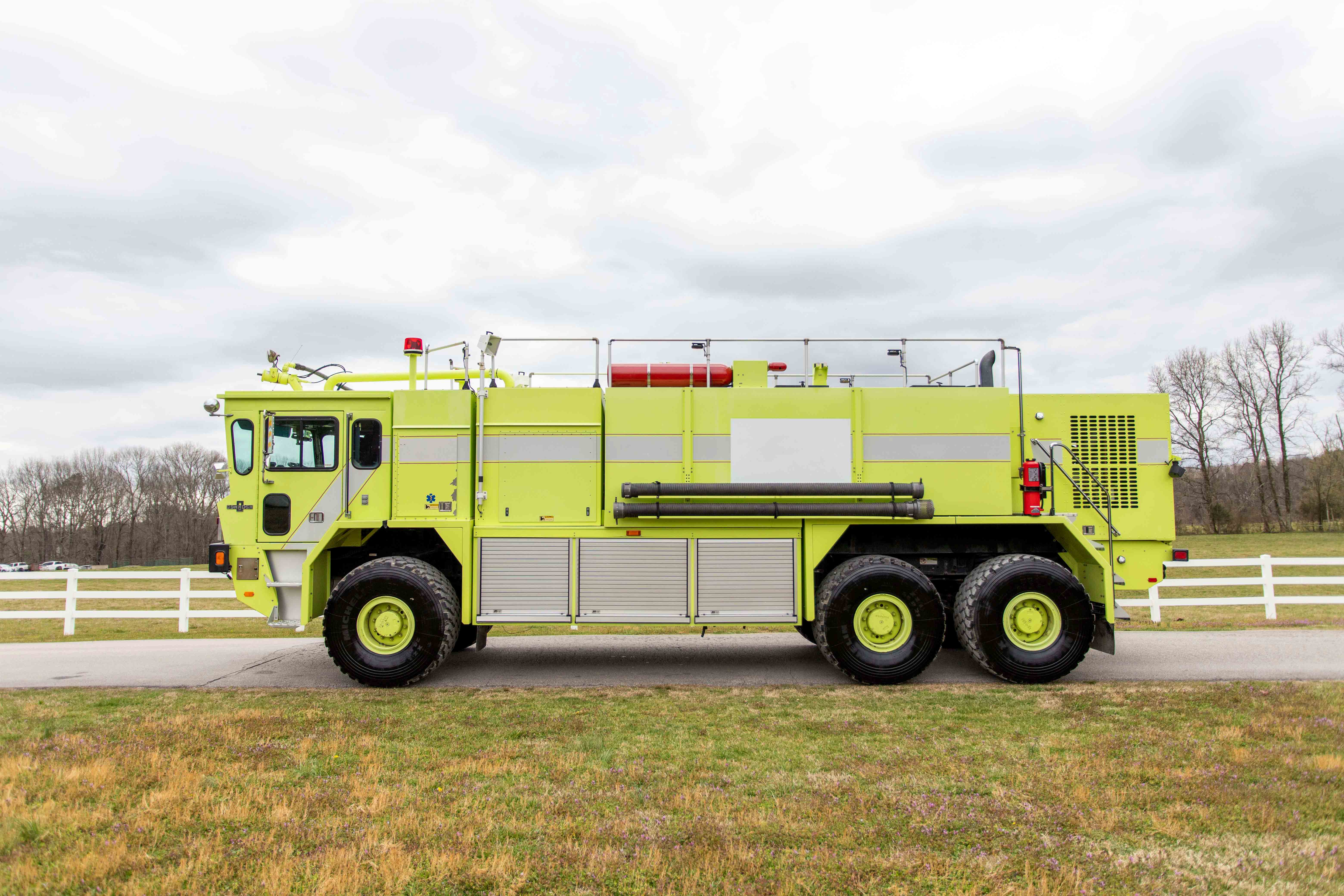 2002 Oshkosh TI-3000 ARFF | Firetrucks Unlimited