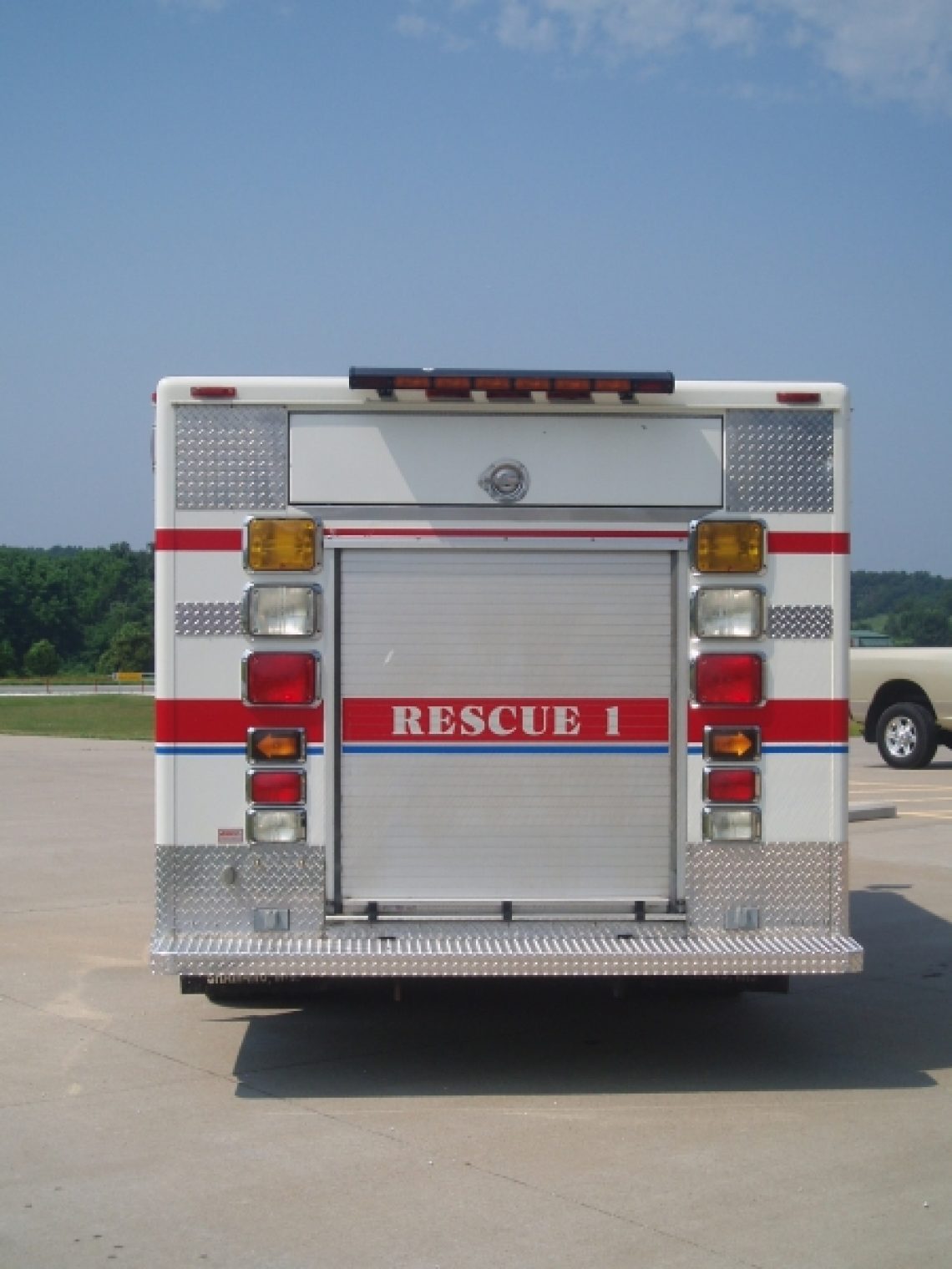 1997 Ford F800 Rescue | Firetrucks Unlimited