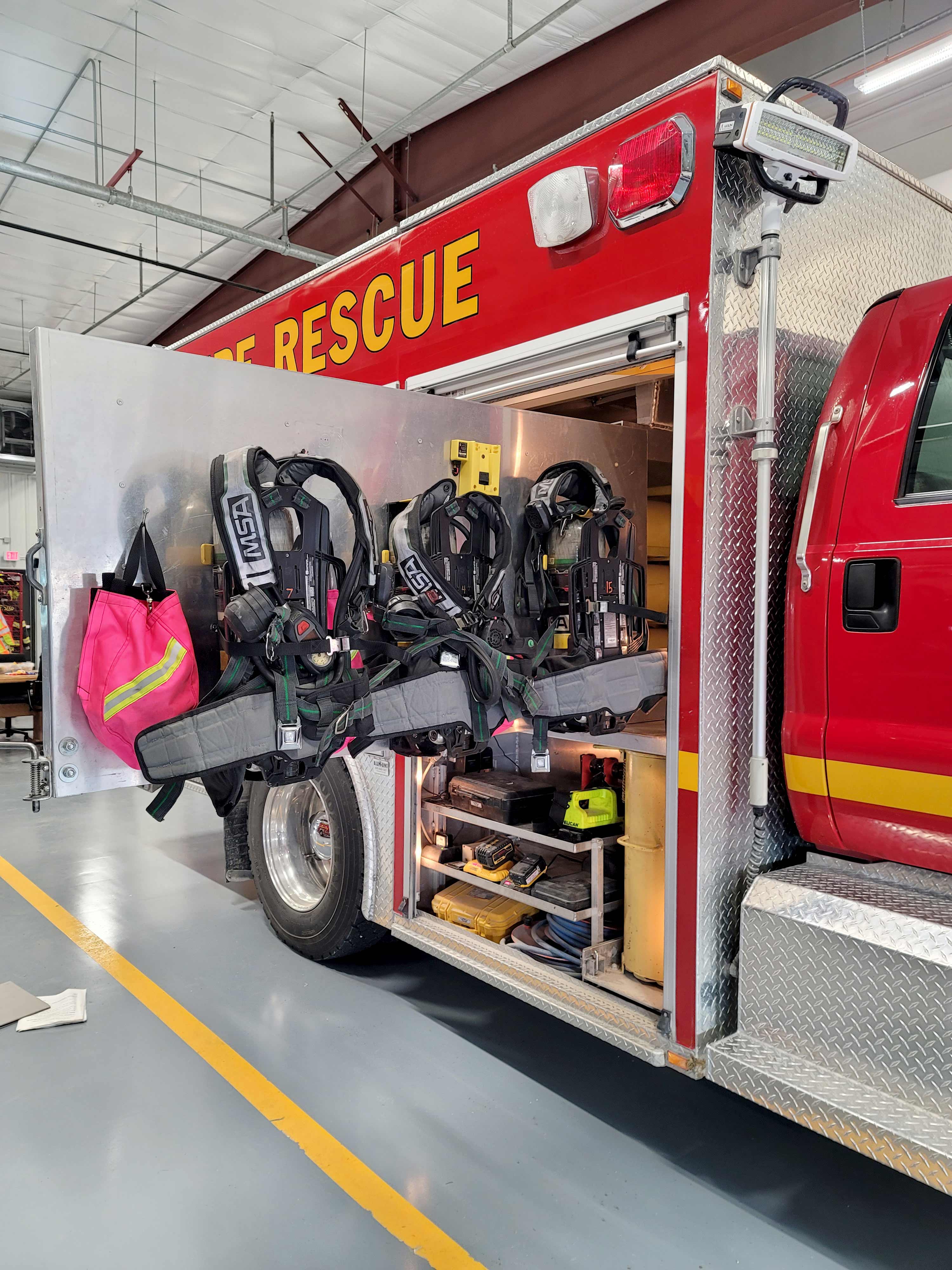 2001 Alum-Line Ford F-650 Commercial Rescue | Used Truck Details