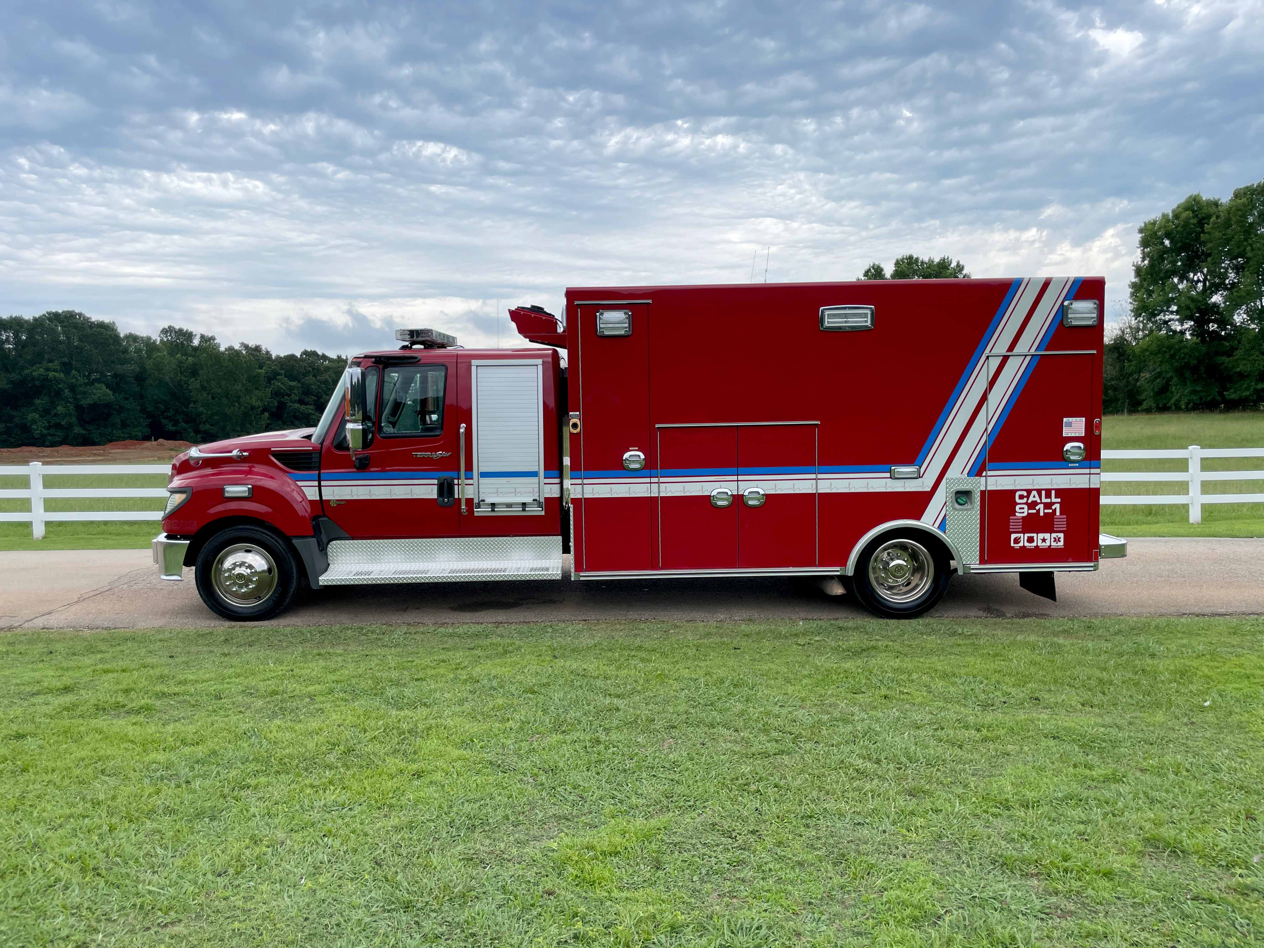 2012 Braun International Terrastar Ambulance | Firetrucks Unlimited