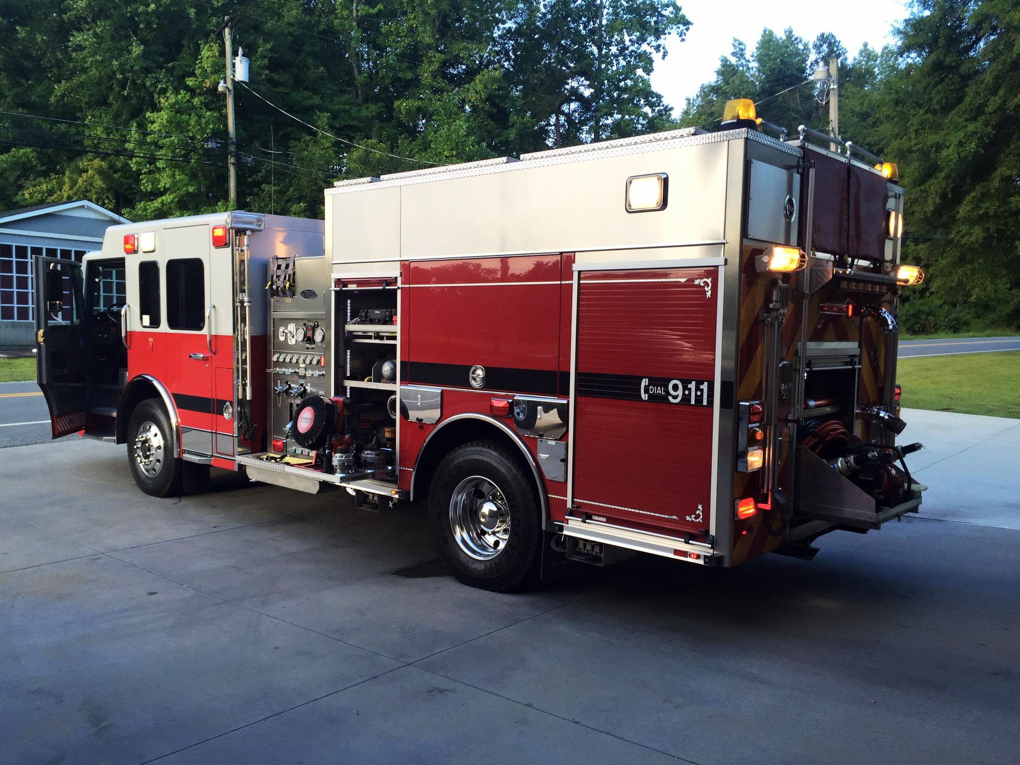Toyne Engine 2006 Spartan Toyne Custom Pumper | Used Truck Details