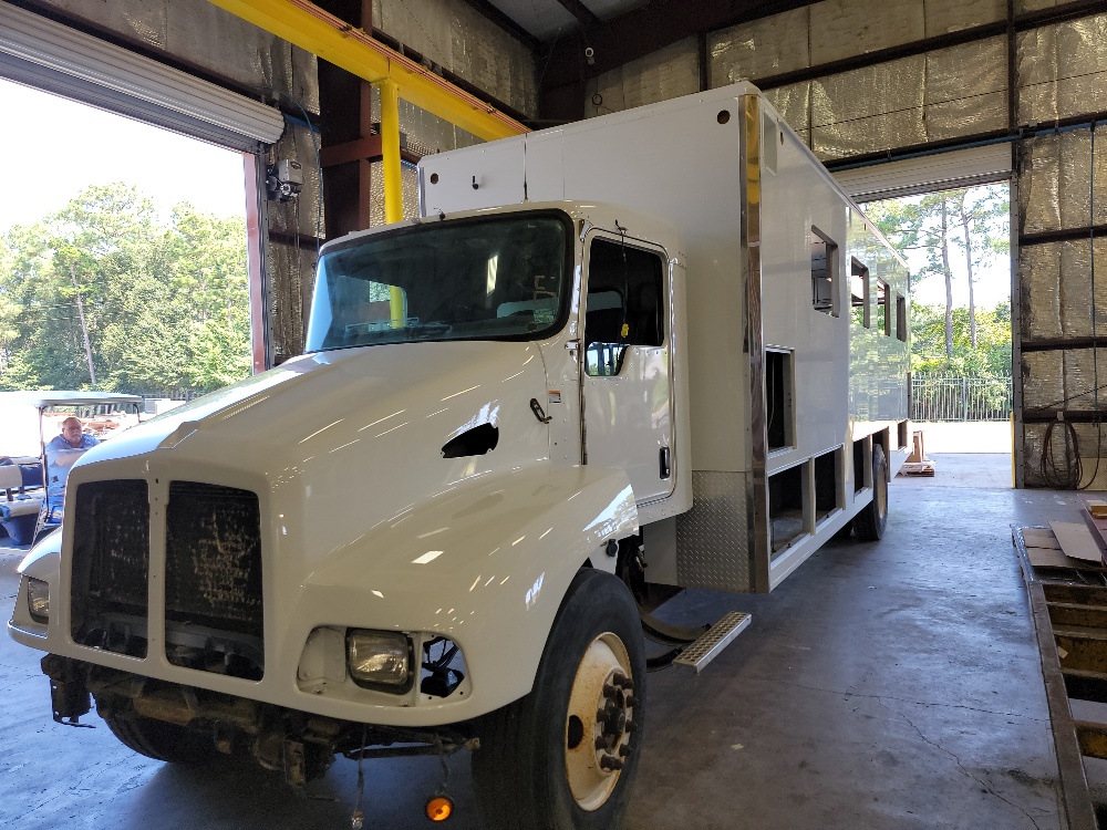 2003 TKI Kenworth Mobile Command Center | Firetrucks Unlimited