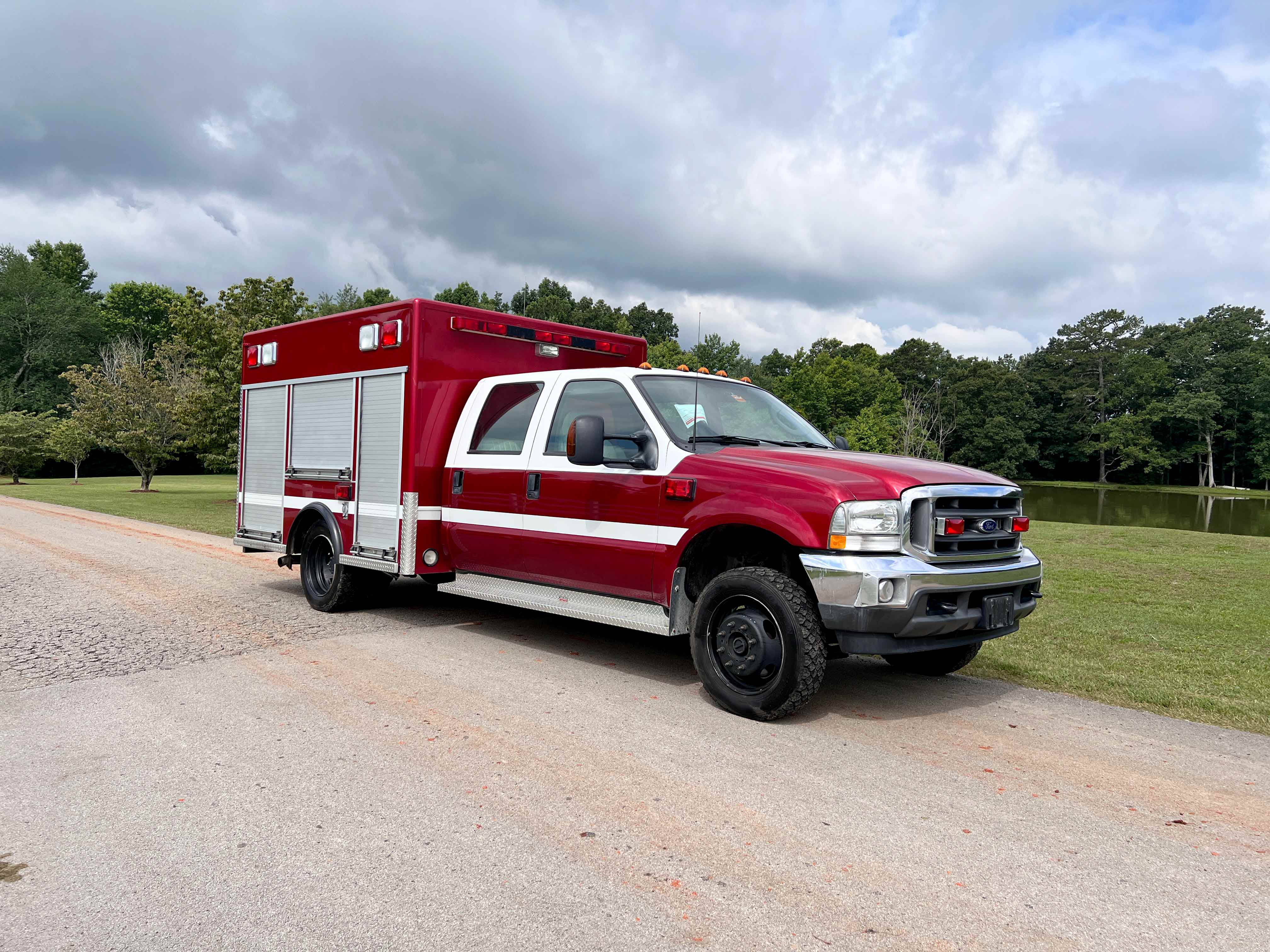 2003 PL Custom Ford 4x4 Commercial Rescue | Used Truck Details