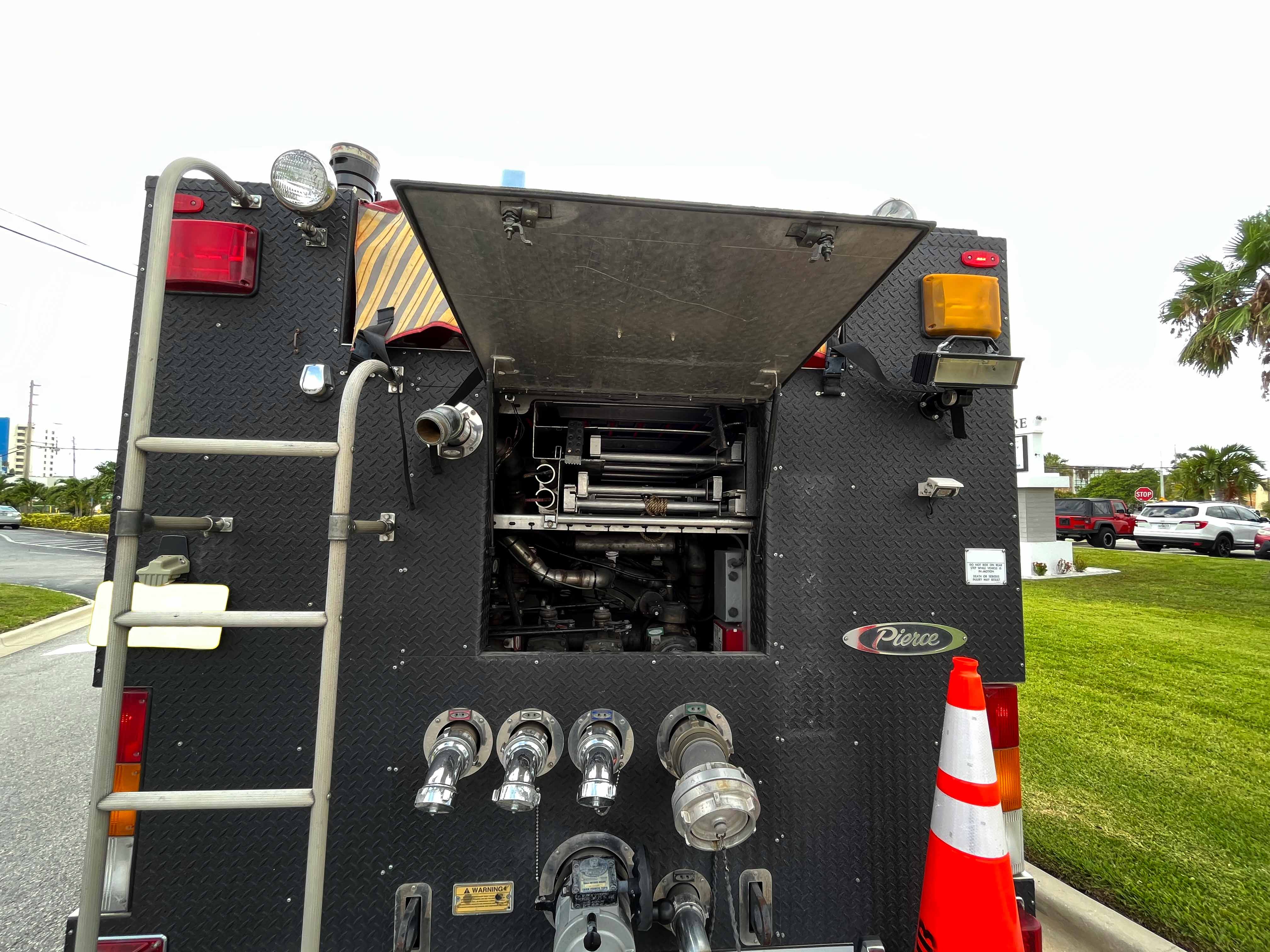 2004 Pierce Enforcer Rescue Pumper | Firetrucks Unlimited