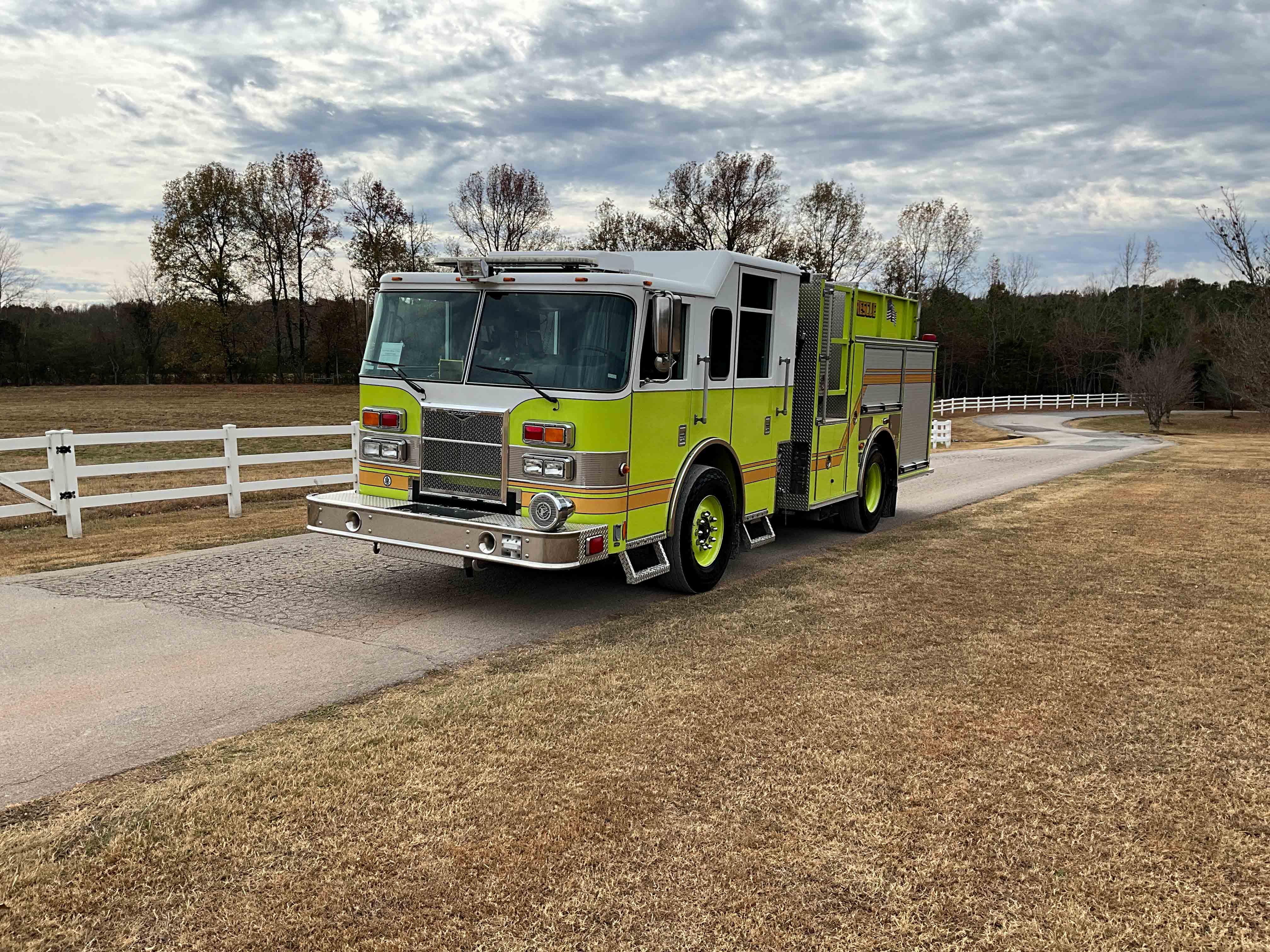 2009 Pierce Arrow XT PUC Pumper Used Truck Details