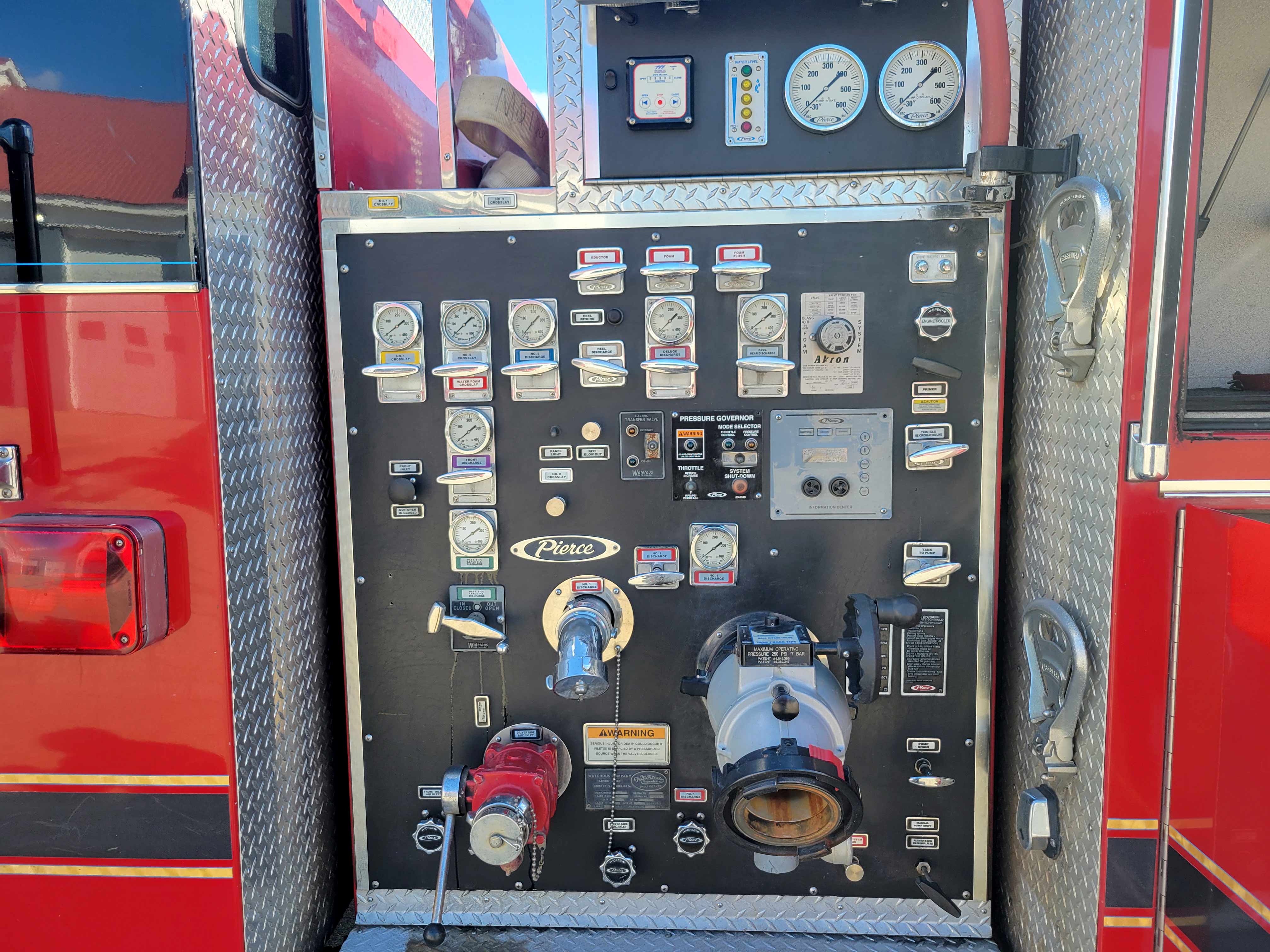 1999 Pierce Dash Pumper | Firetrucks Unlimited