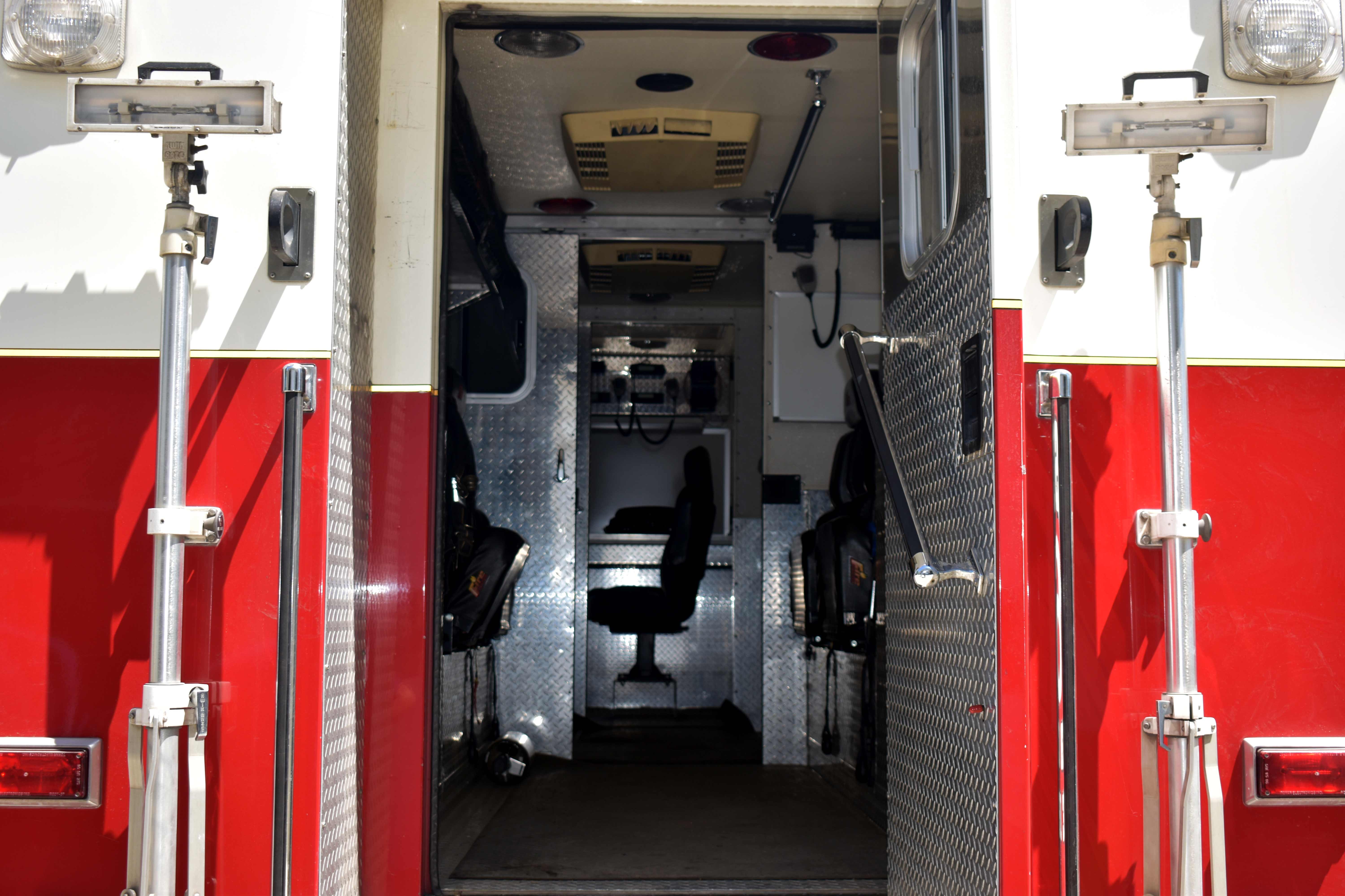 2000 Marion Mack Walk-In Commercial Rescue | Firetrucks Unlimited