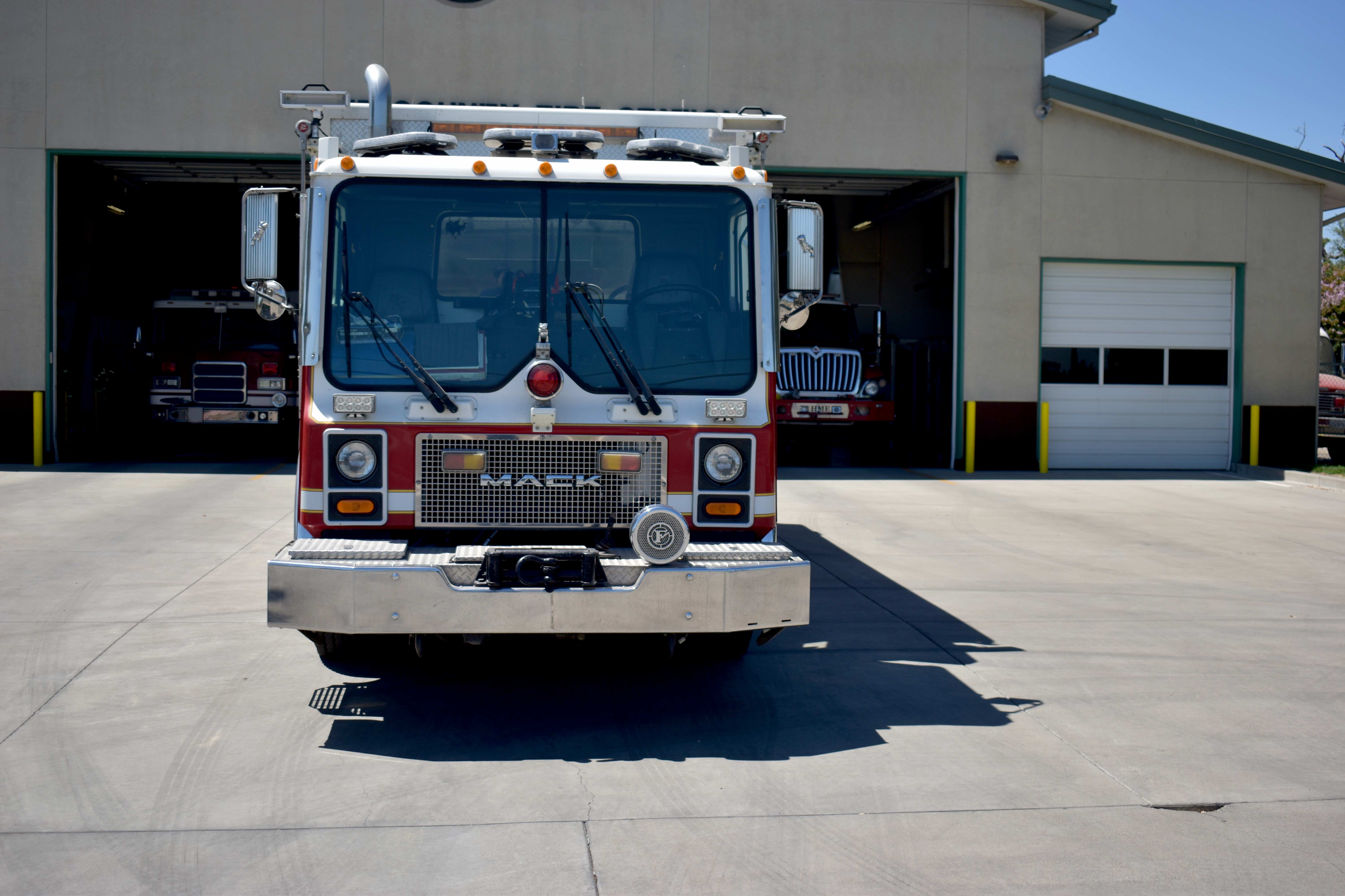 2000 Marion Mack Walk-In Commercial Rescue | Firetrucks Unlimited
