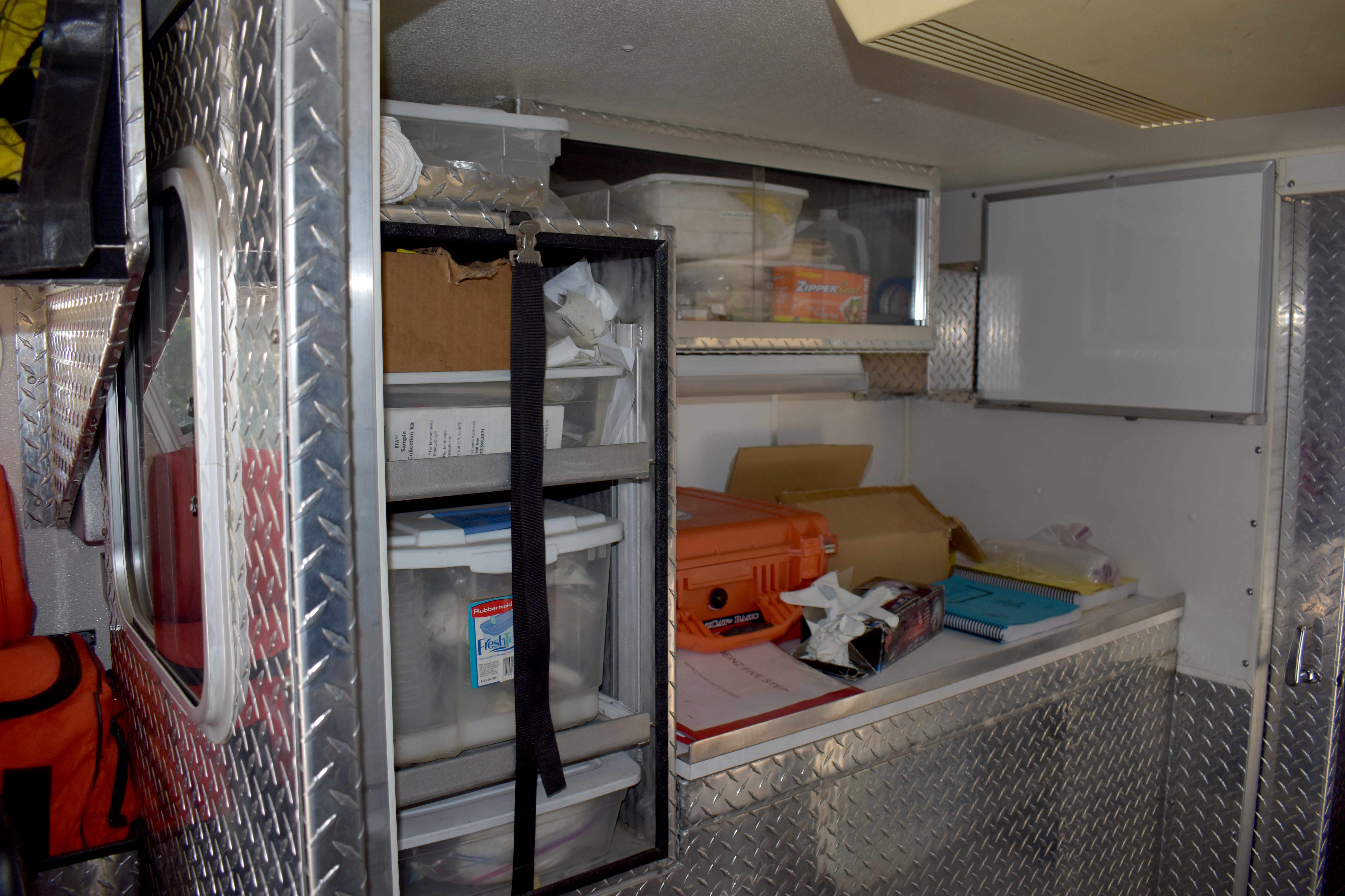 2000 Marion Mack Walk-In Commercial Rescue | Firetrucks Unlimited