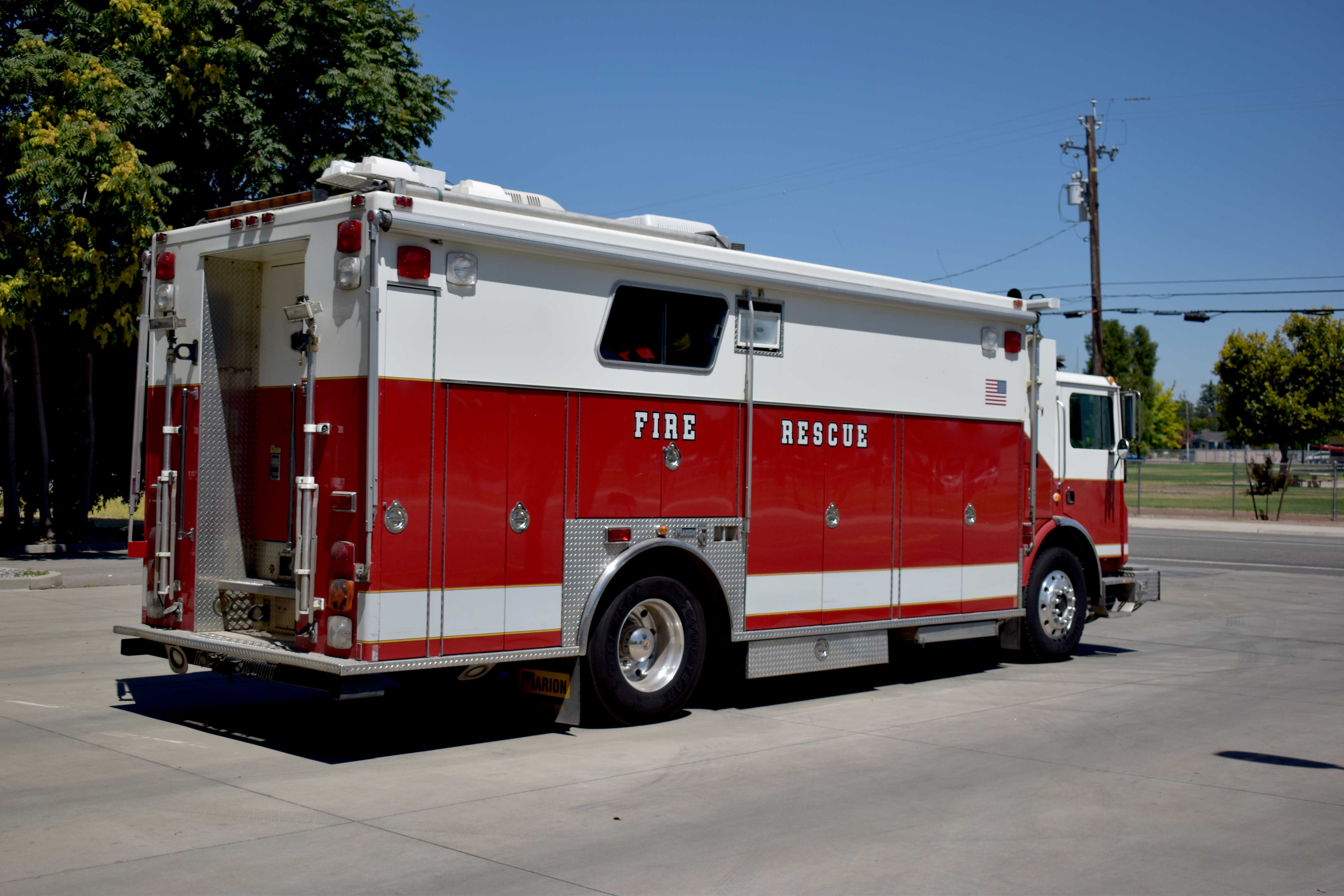 2000 Marion Mack Walk-In Commercial Rescue | Firetrucks Unlimited