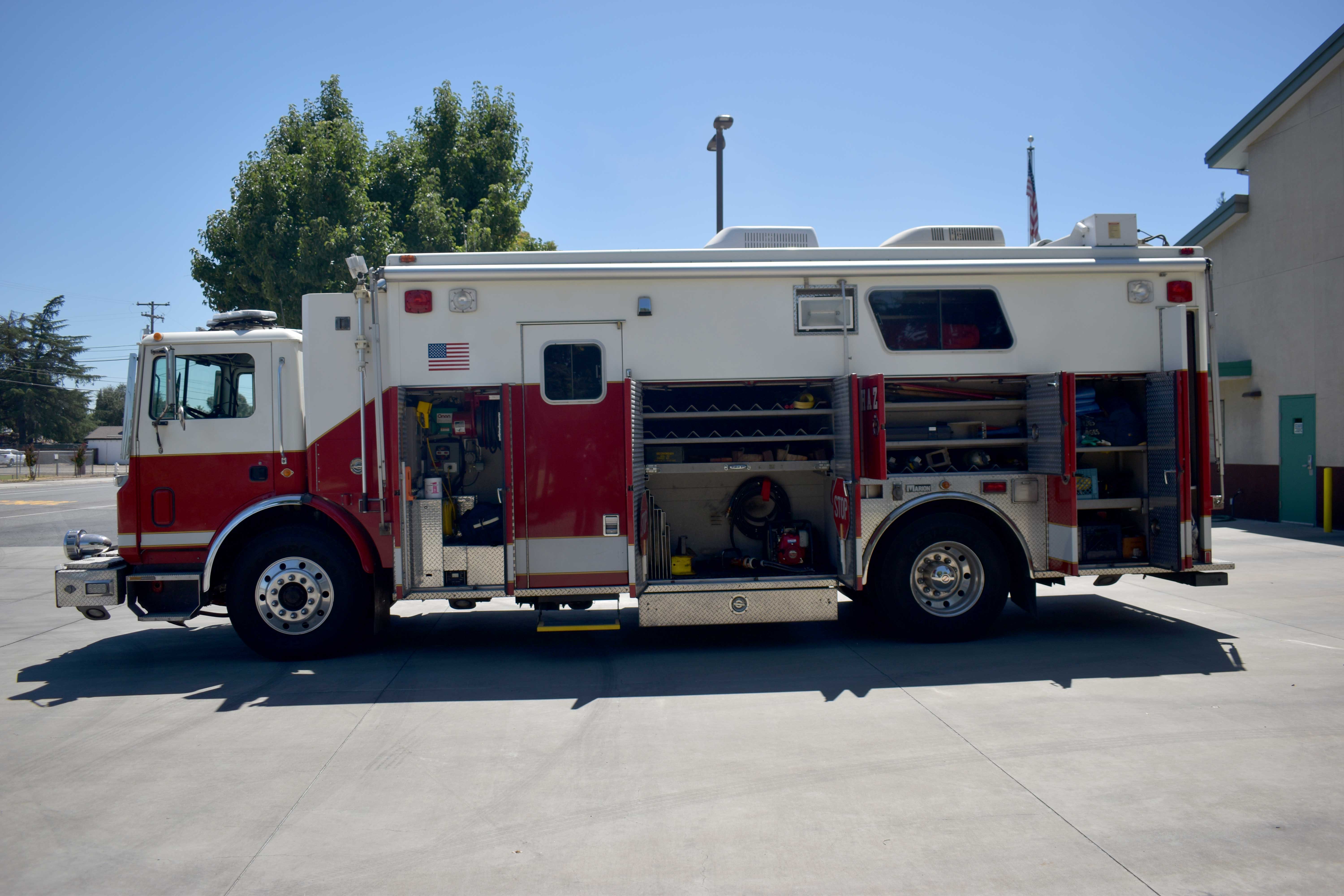 2000 Marion Mack Walk-In Commercial Rescue | Firetrucks Unlimited