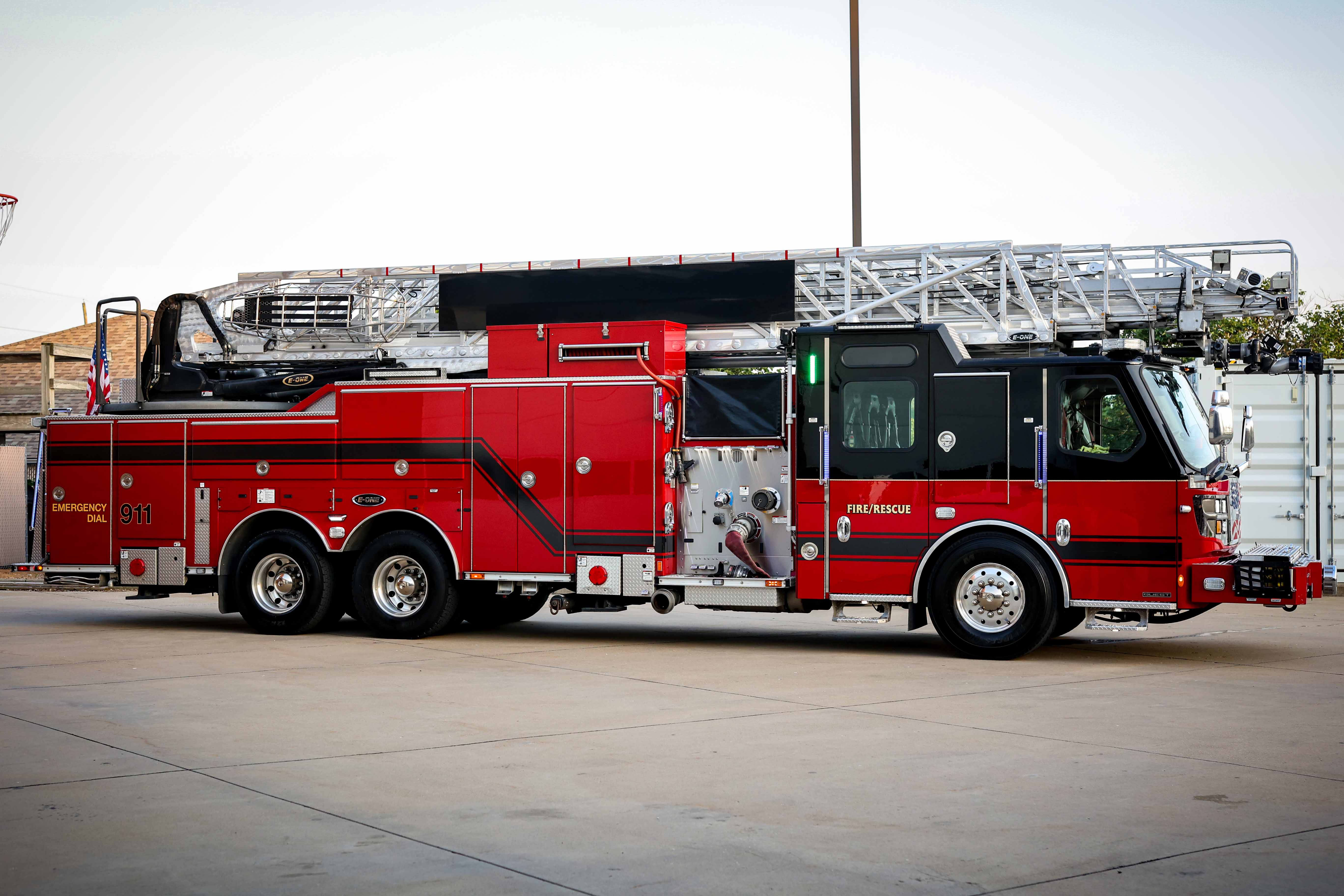 2020 E-One Quest 100' Aerial | Firetrucks Unlimited