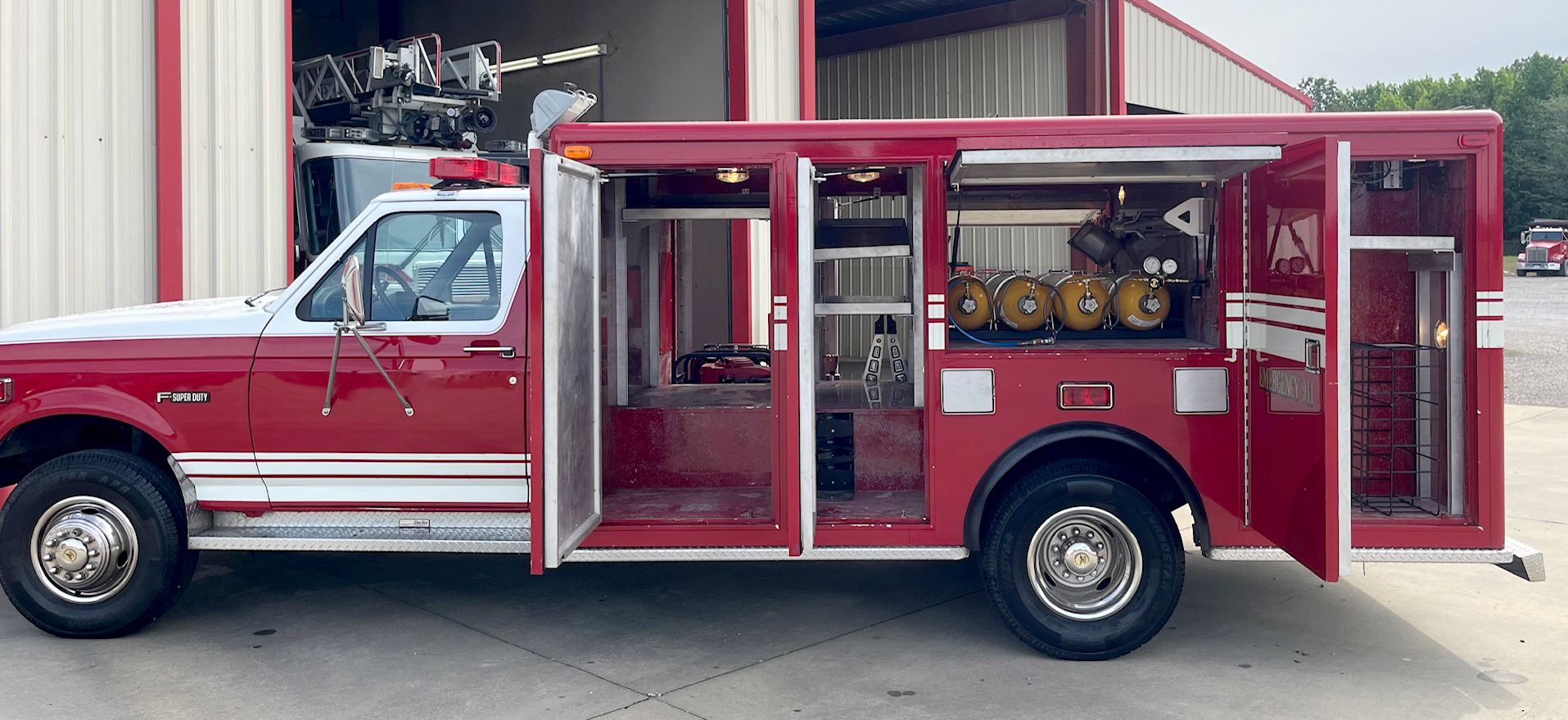 1996 KME Ford Commercial Rescue | Firetrucks Unlimited