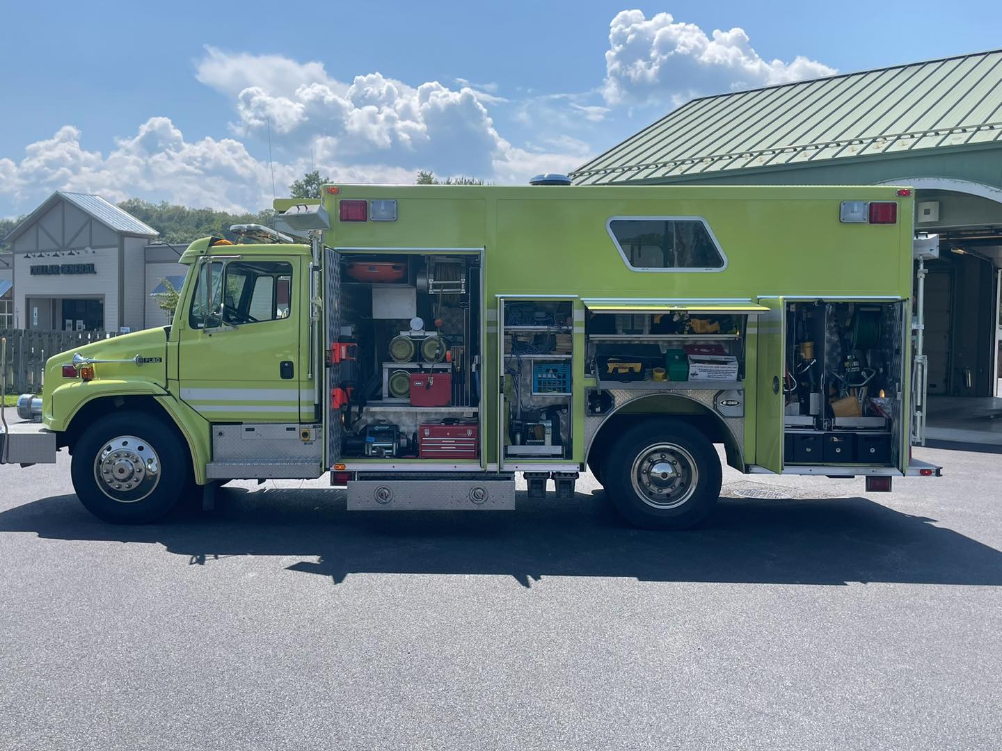 1997 E-One Freightliner Commercial Walk In Rescue | Firetrucks Unlimited