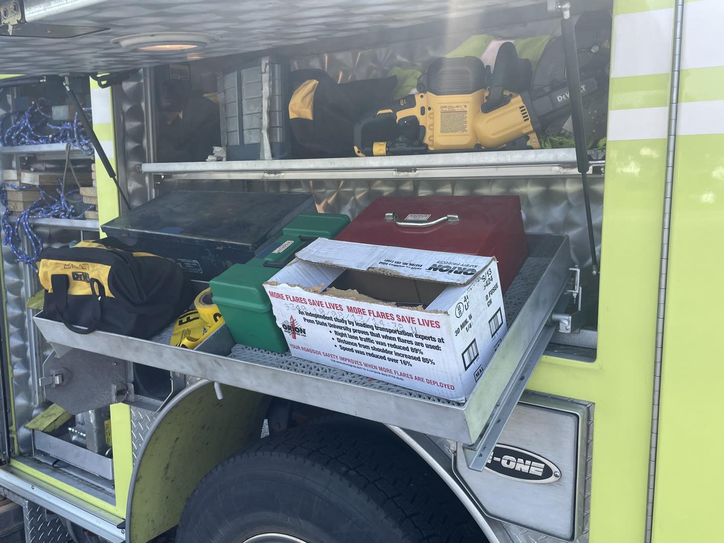 1997 E-One Freightliner Commercial Walk In Rescue | Firetrucks Unlimited