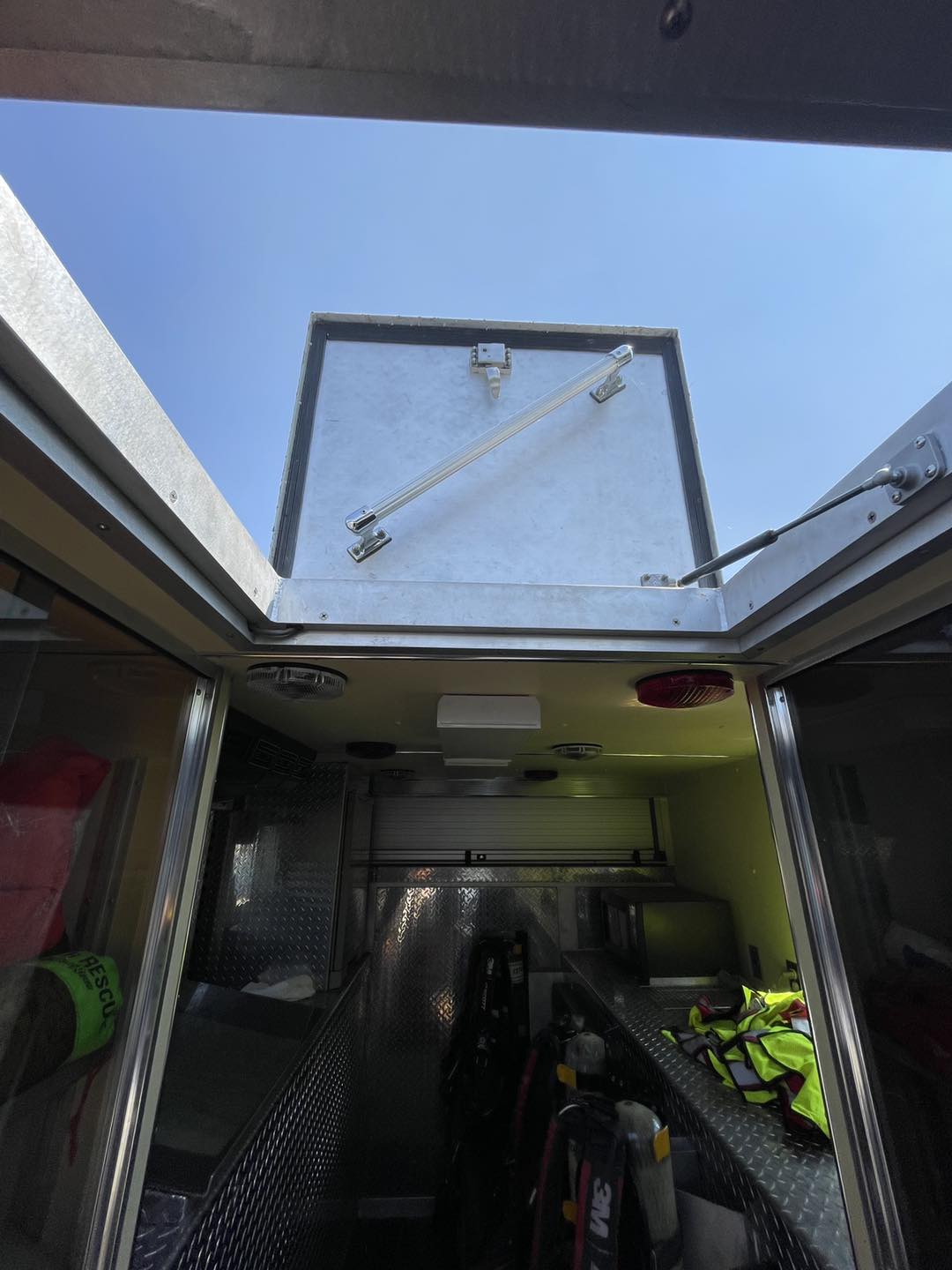 1997 E-One Freightliner Commercial Walk In Rescue | Firetrucks Unlimited