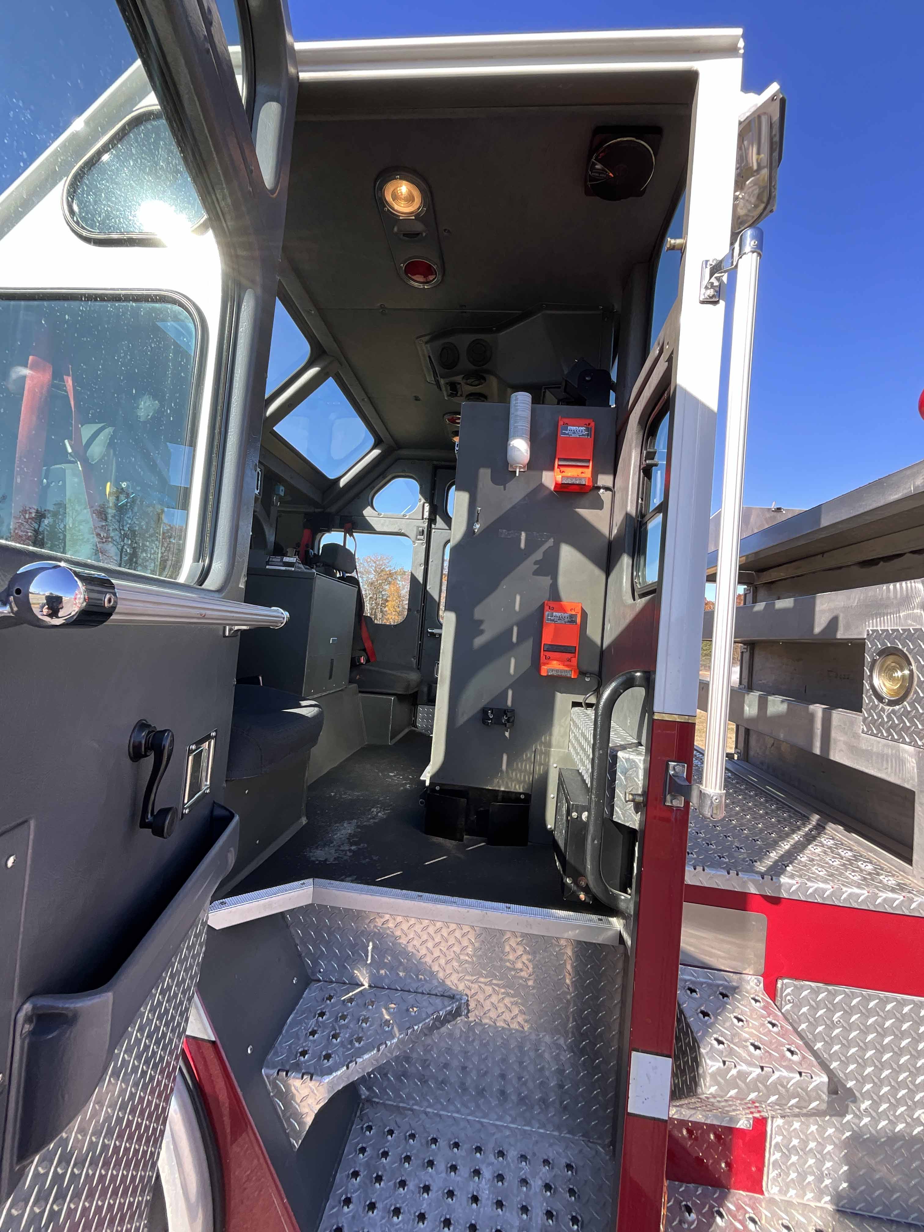 2004 E-One Cyclone II Rescue Pumper | Firetrucks Unlimited