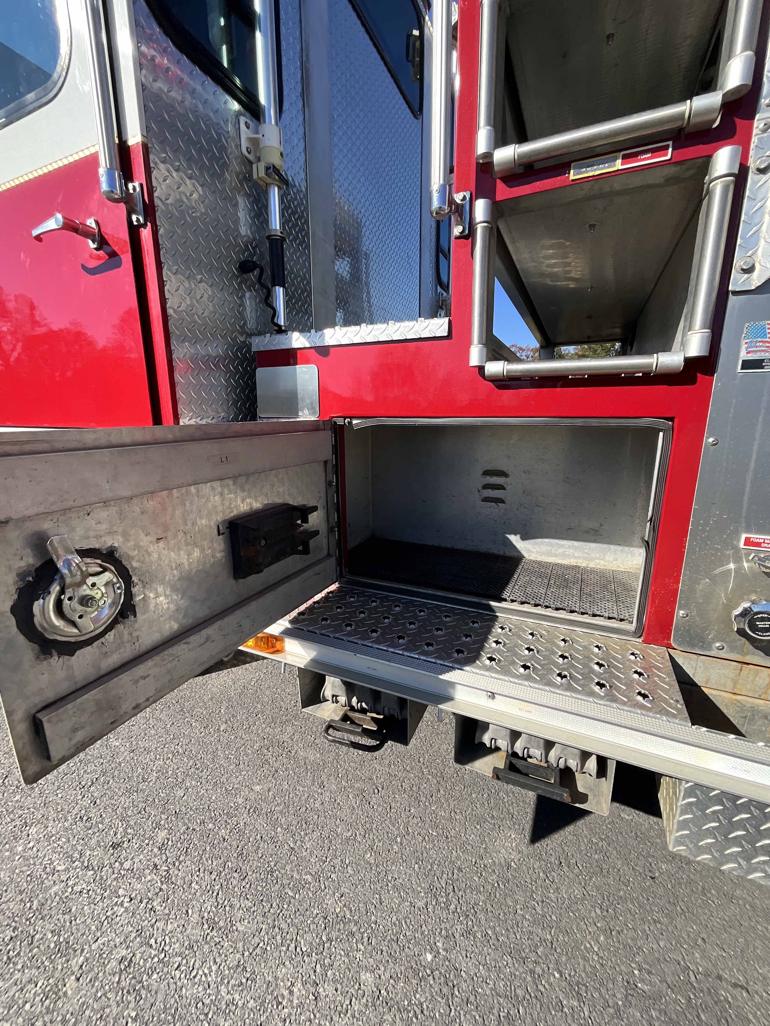 2004 E-One Cyclone II Rescue Pumper | Firetrucks Unlimited