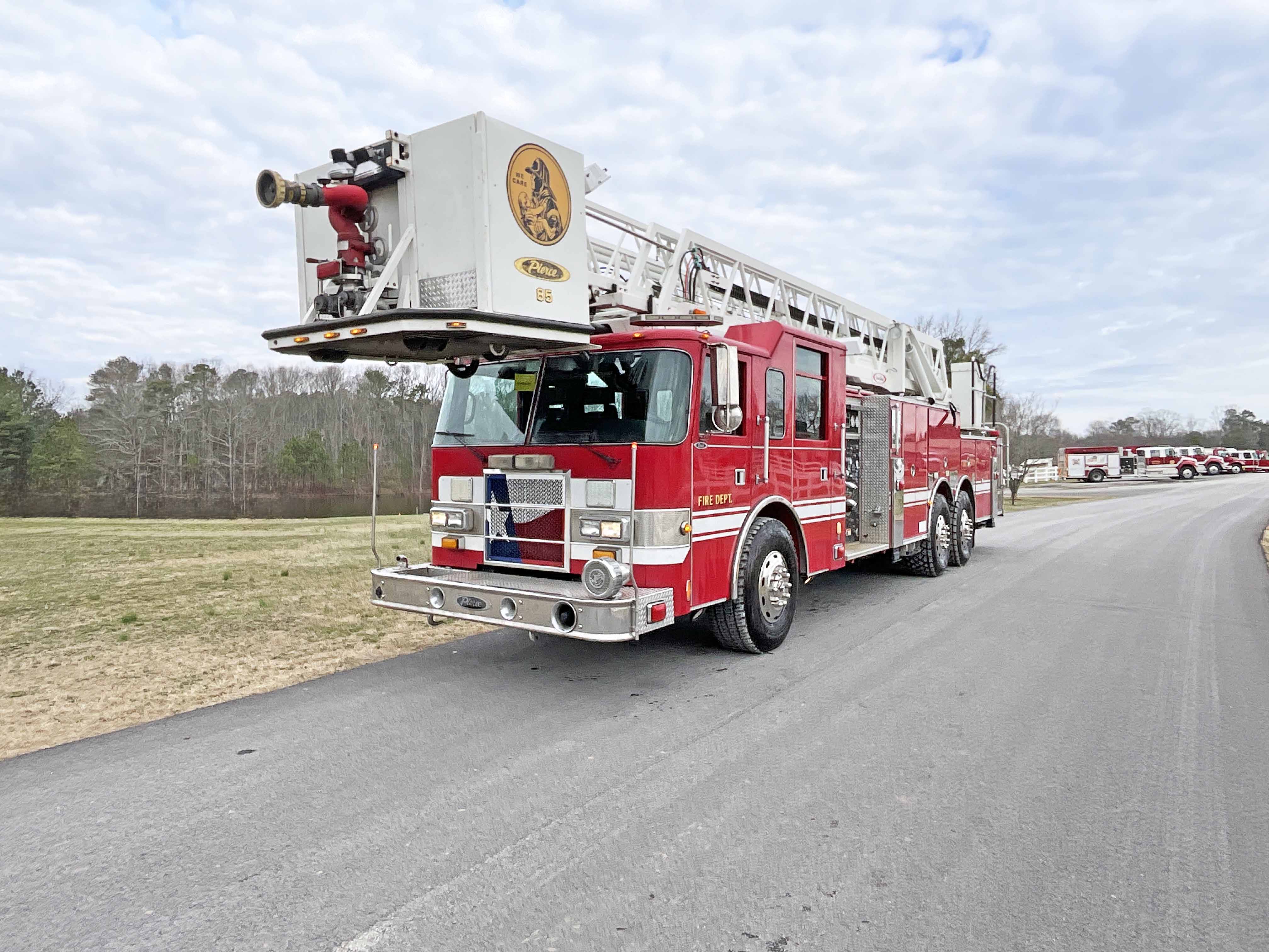 2000 Pierce Dash 85' RM Platform | Firetrucks Unlimited