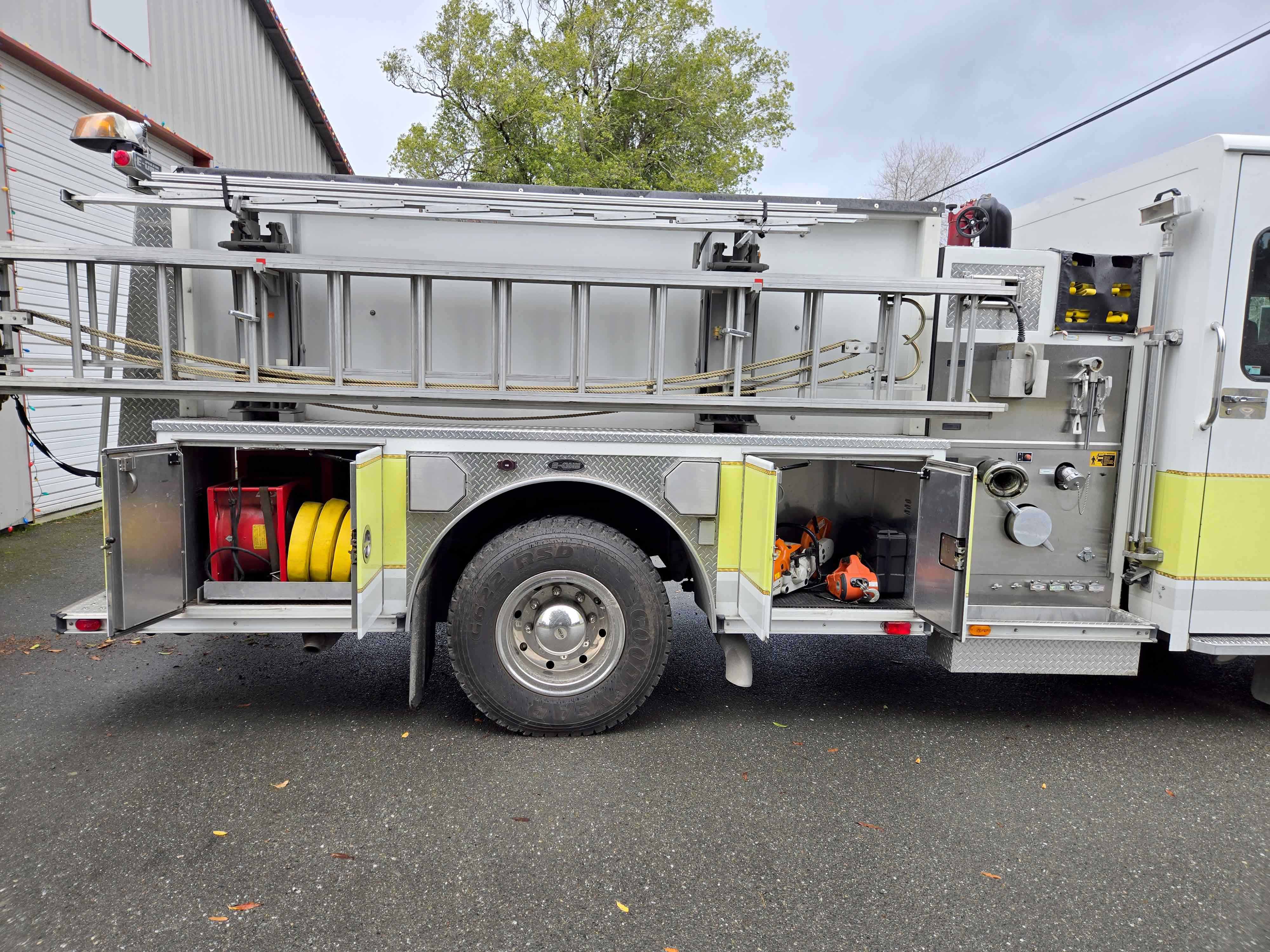 2001 E-One Spartan Pumper | Firetrucks Unlimited