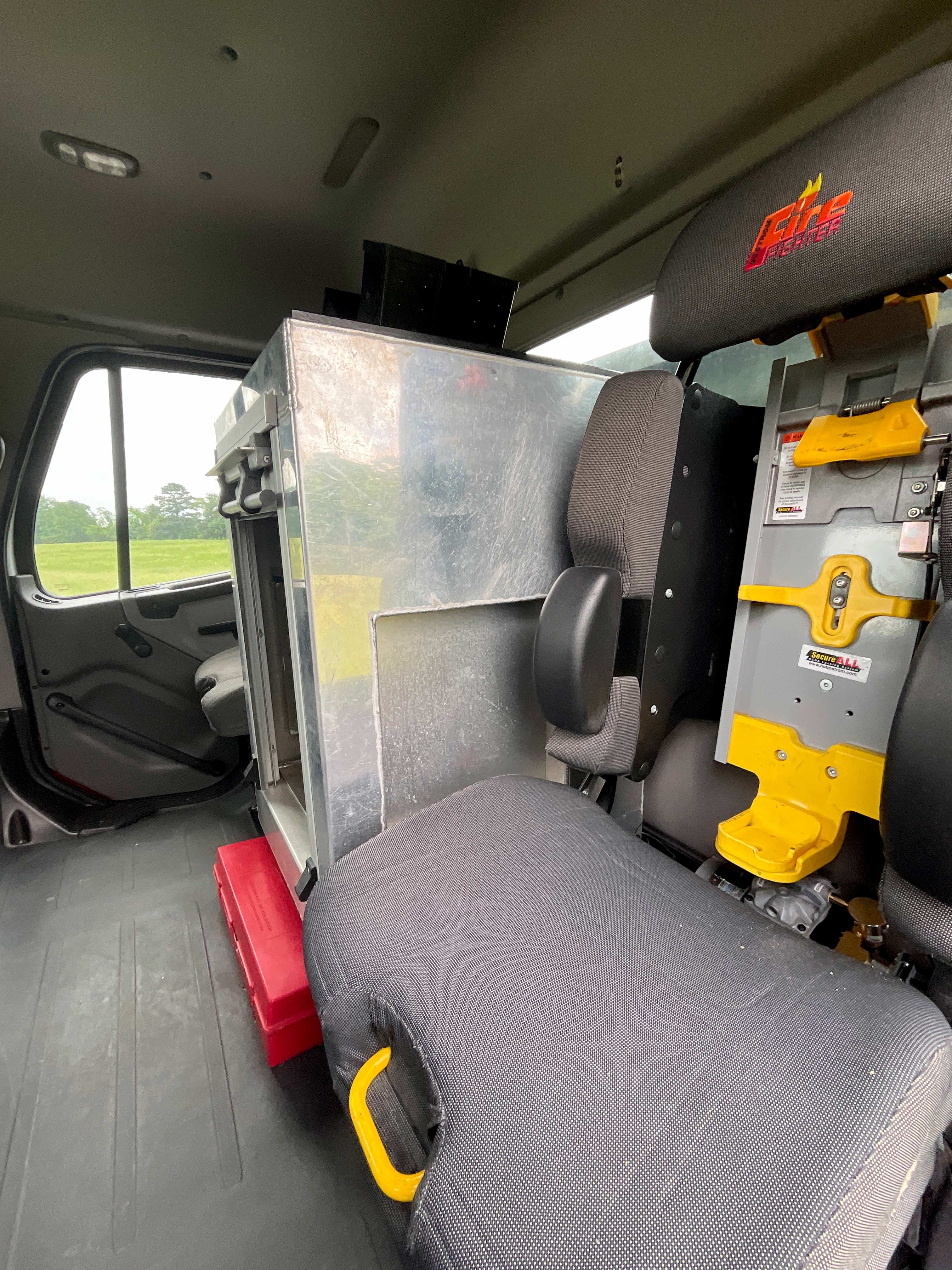 2009 EAM Freightliner Tandem-Axle Commercial Tanker | Firetrucks Unlimited