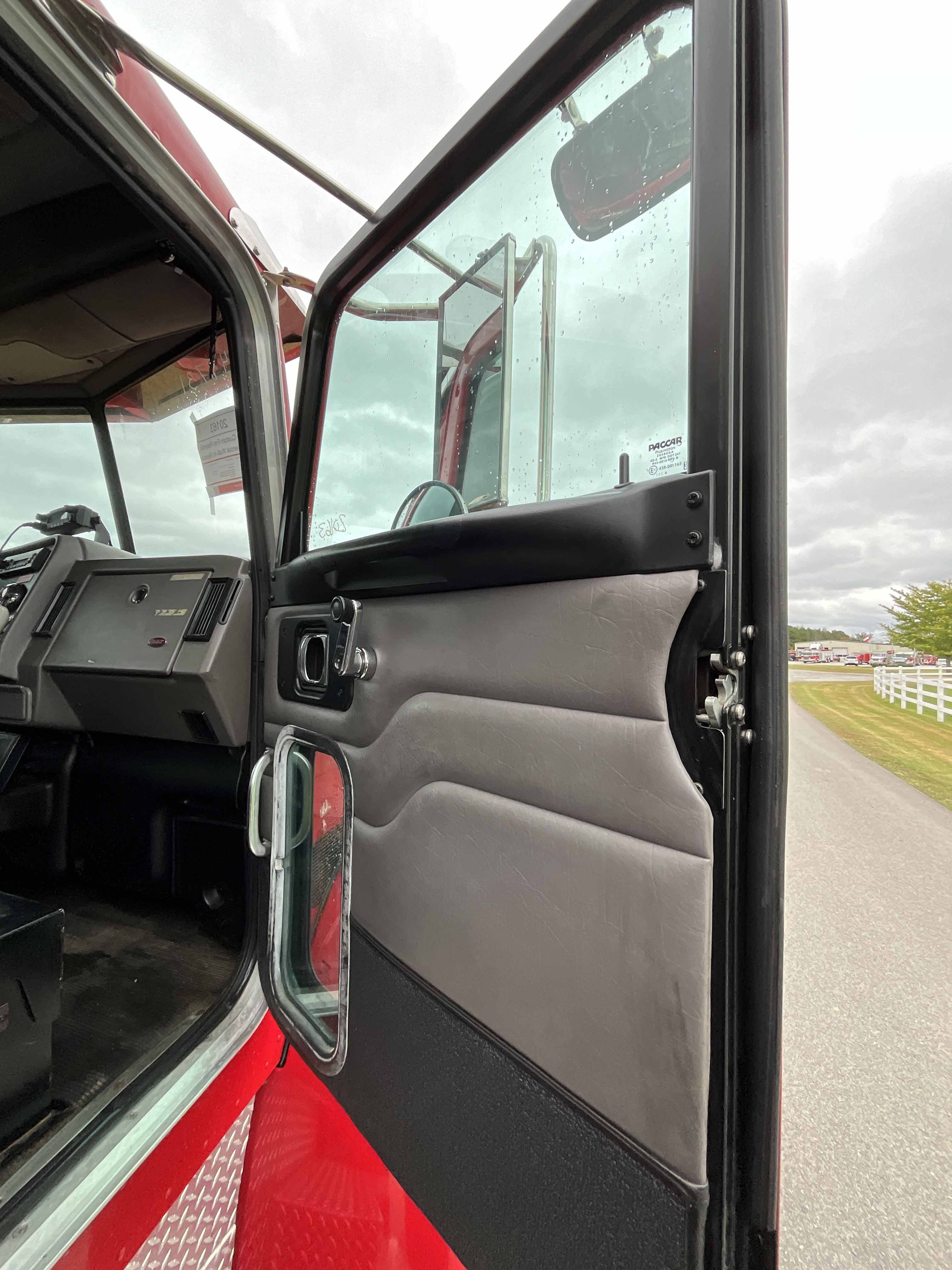 2010 Custom Fire Peterbilt Commercial Walk-In Rescue | Firetrucks Unlimited