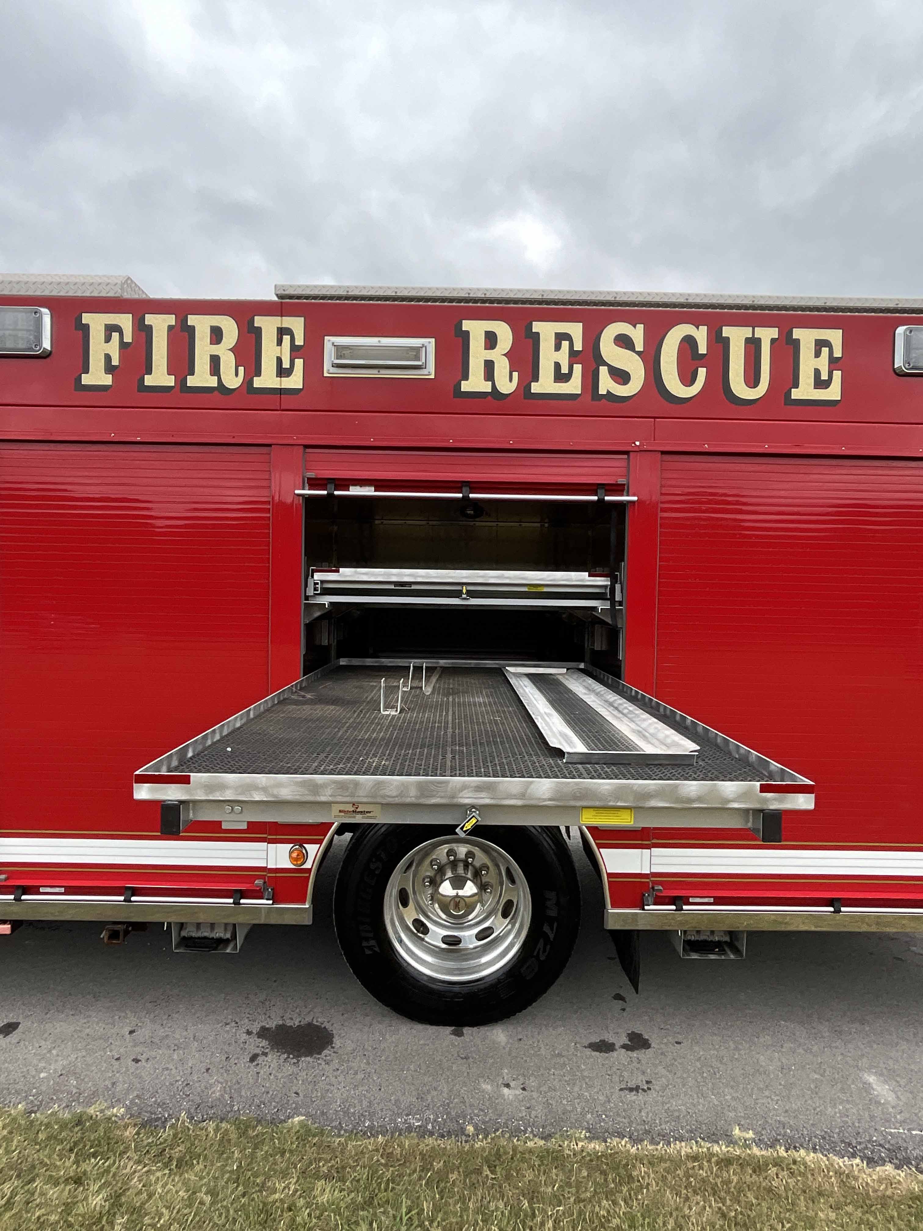 2010 Custom Fire Peterbilt Commercial Walk-In Rescue | Firetrucks Unlimited