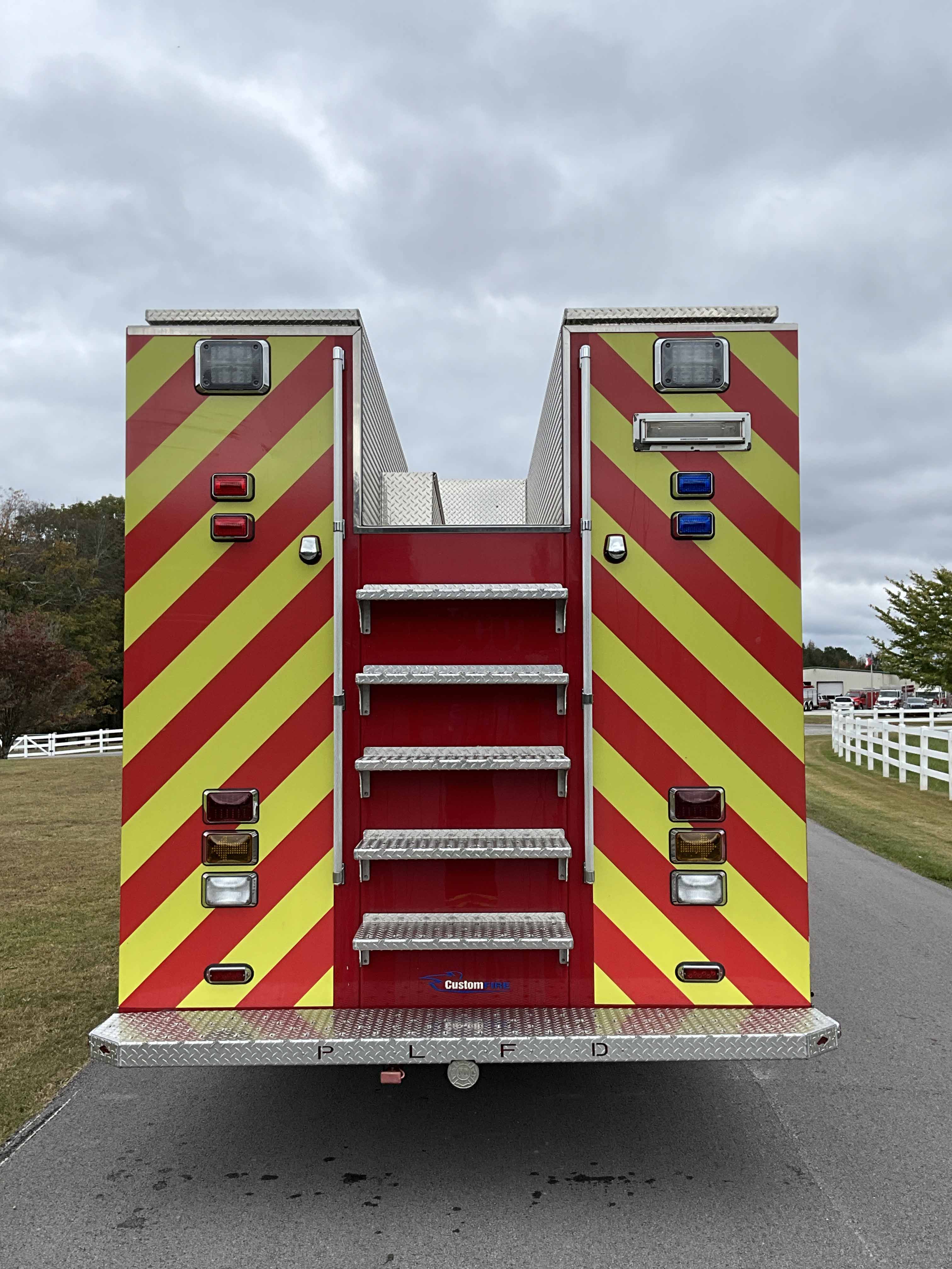 2010 Custom Fire Peterbilt Commercial Walk-In Rescue | Firetrucks Unlimited