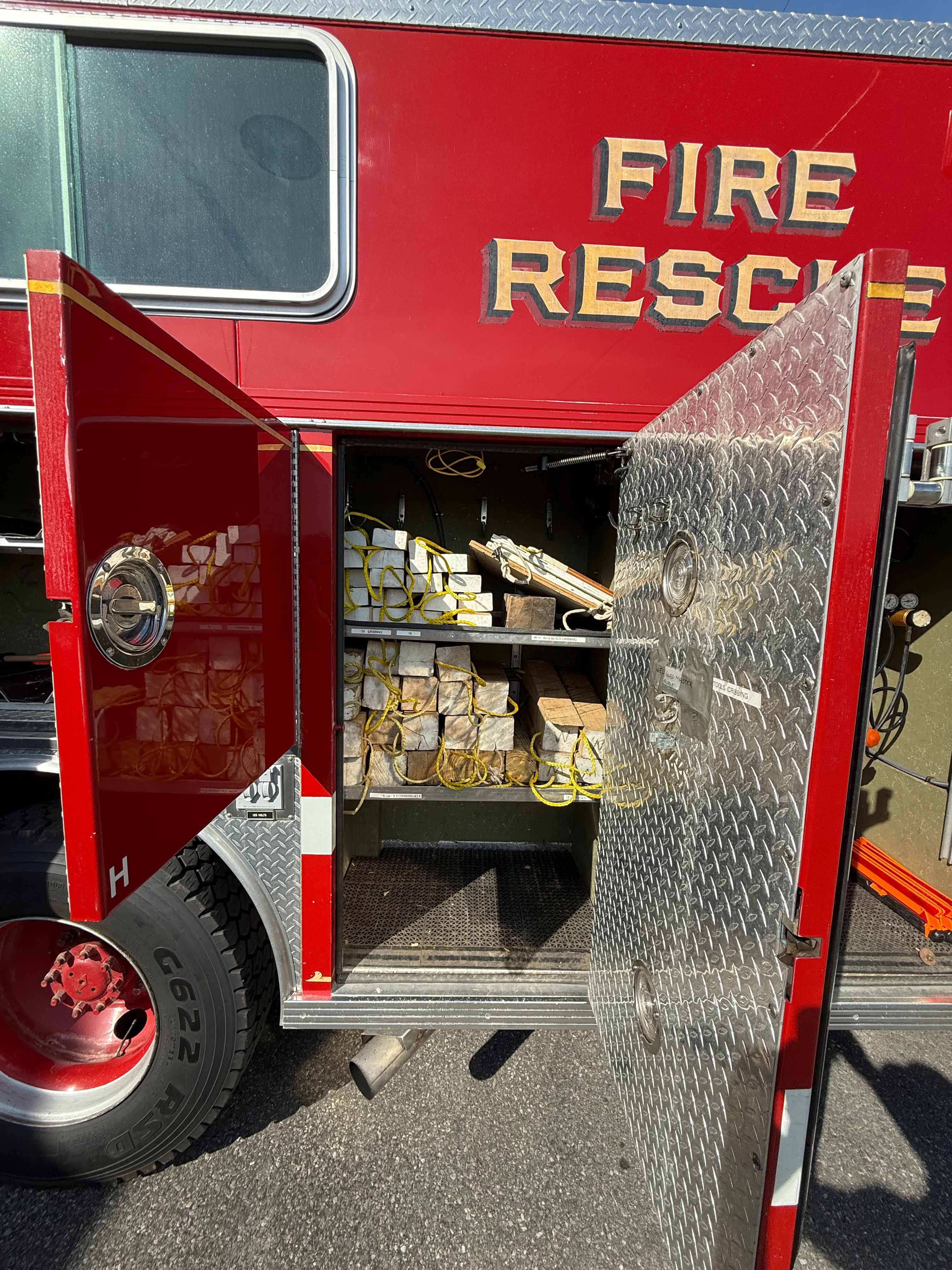 1992 Wildfire International Commercial Walk-In Rescue | Firetrucks ...