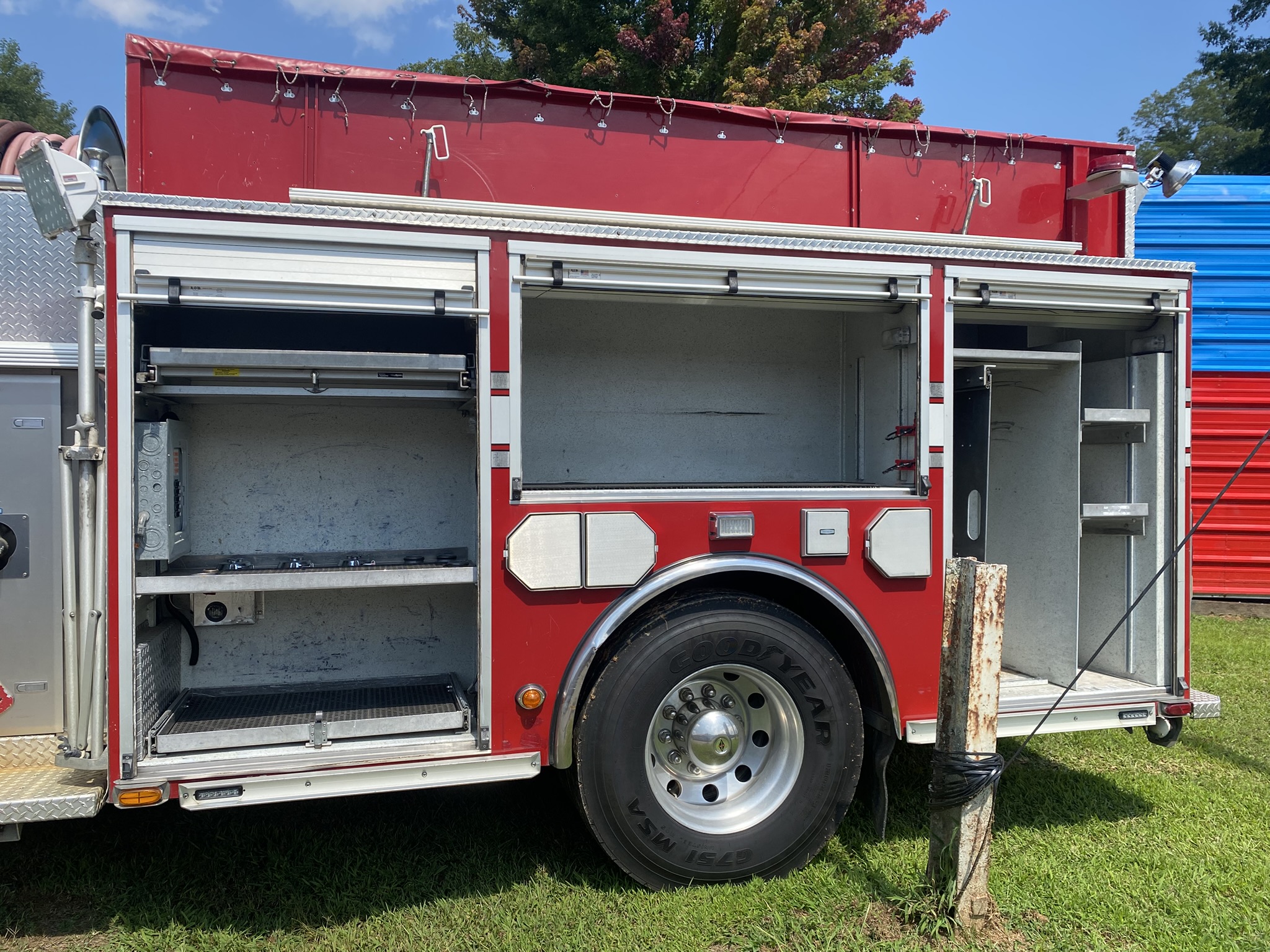 2002 Quality Spartan Gladiator Pumper | Firetrucks Unlimited
