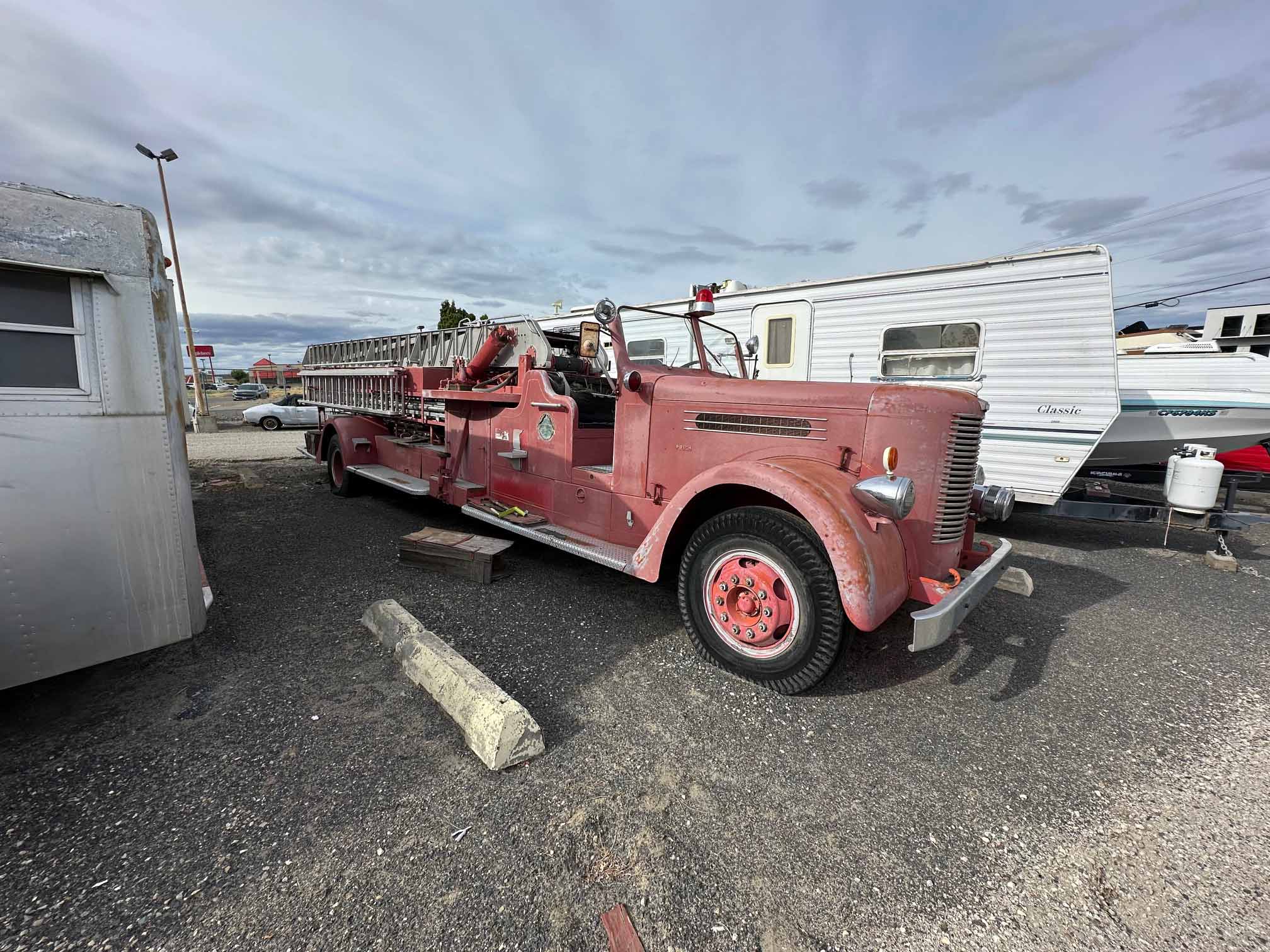 1950 Pirsch Ladder Truck | Firetrucks Unlimited