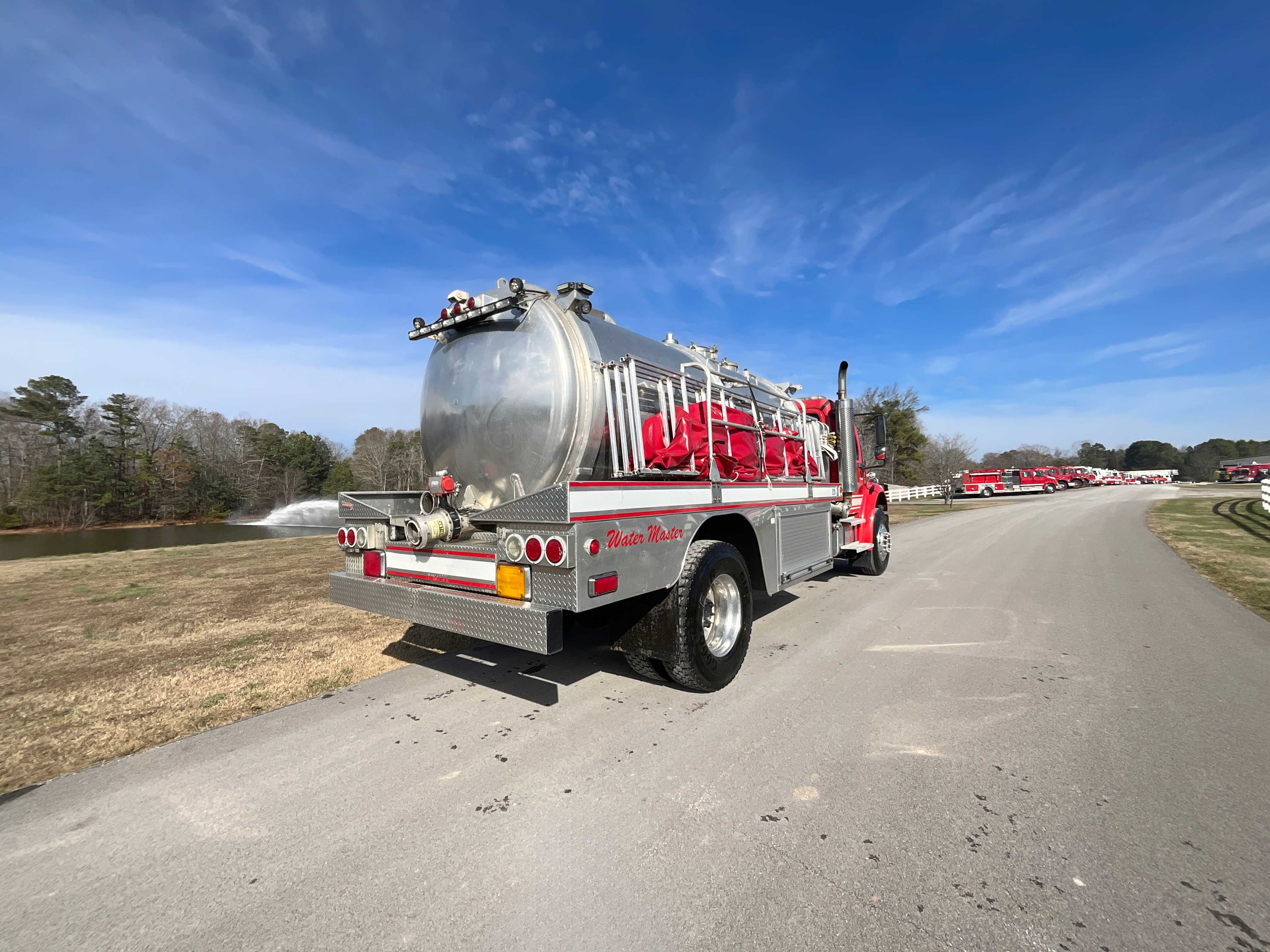 2004 Southern Fire Freightliner Commercial Elliptical Tanker ...