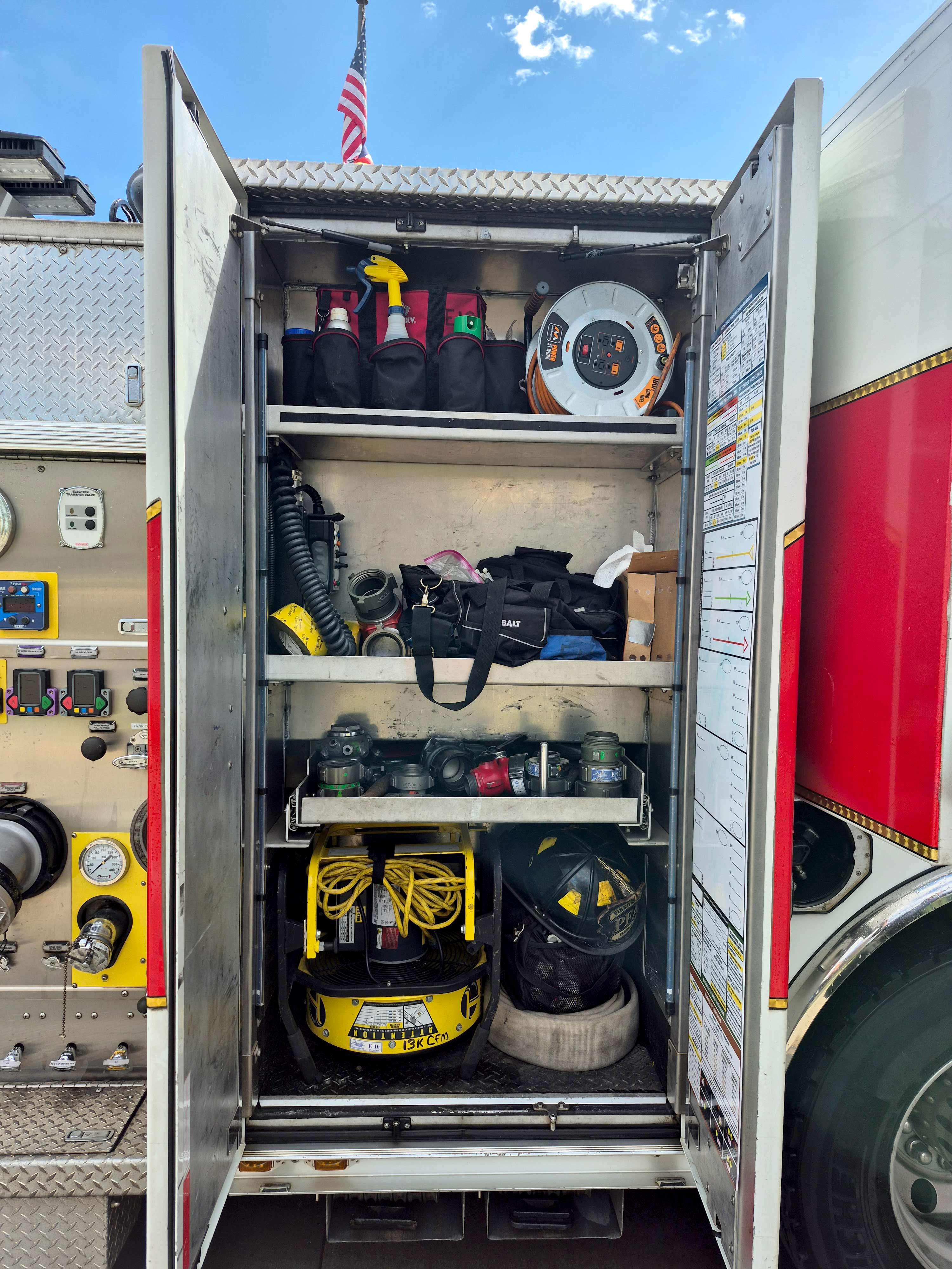 2014 Rosenbauer Commander Rescue Pumper | Firetrucks Unlimited