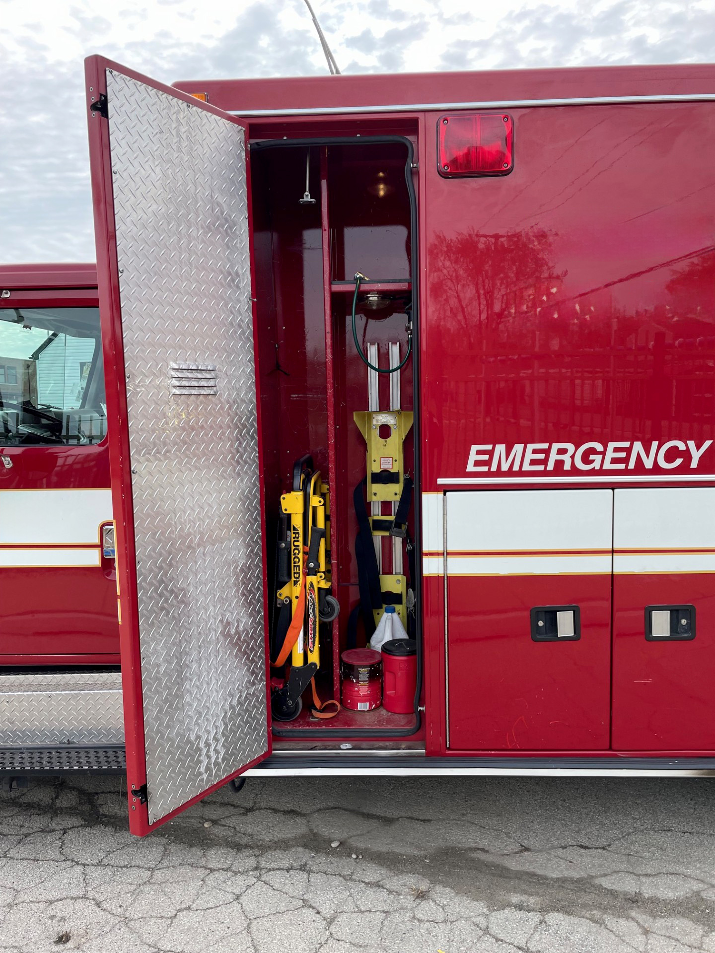 1998 Road Rescue International Ambulance | Firetrucks Unlimited