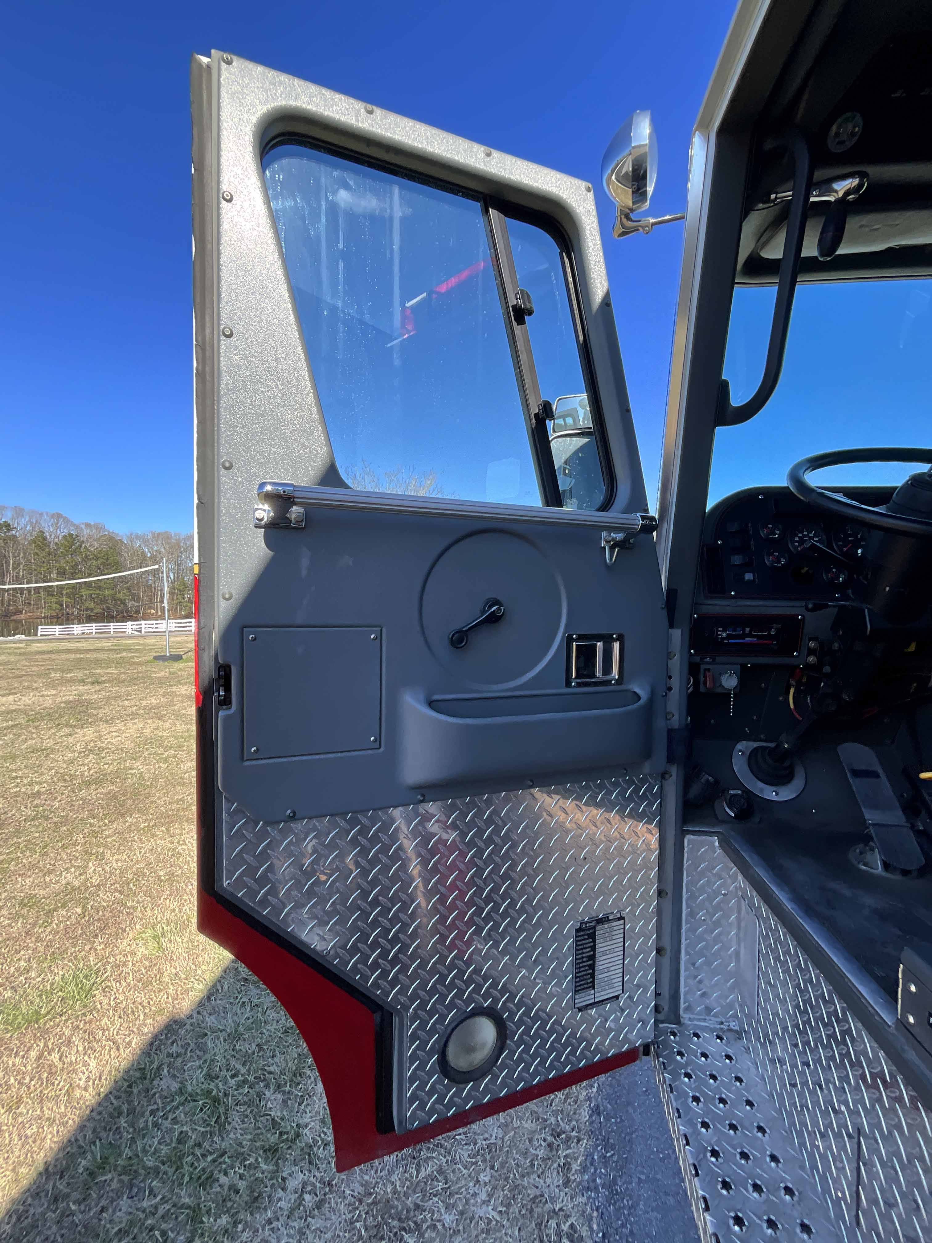 1999 E-One Cyclone II Tandem-Axle Heavy Rescue | Firetrucks Unlimited