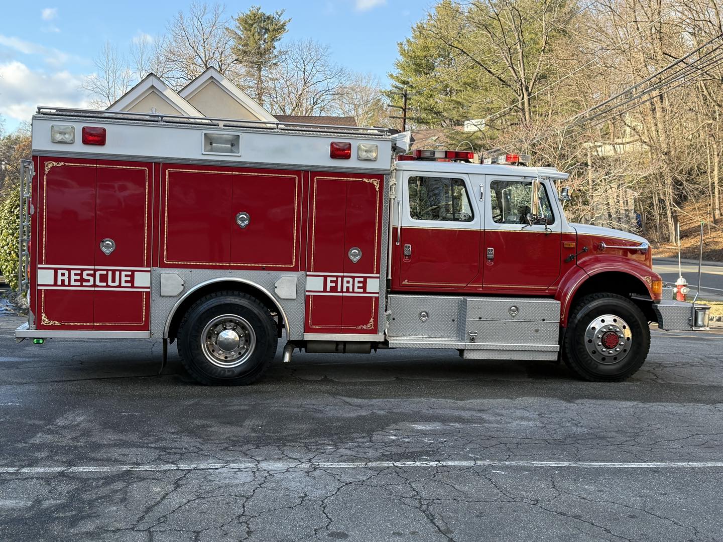 1992 Saulsbury International Commercial 4x4 Wet Rescue | Firetrucks ...