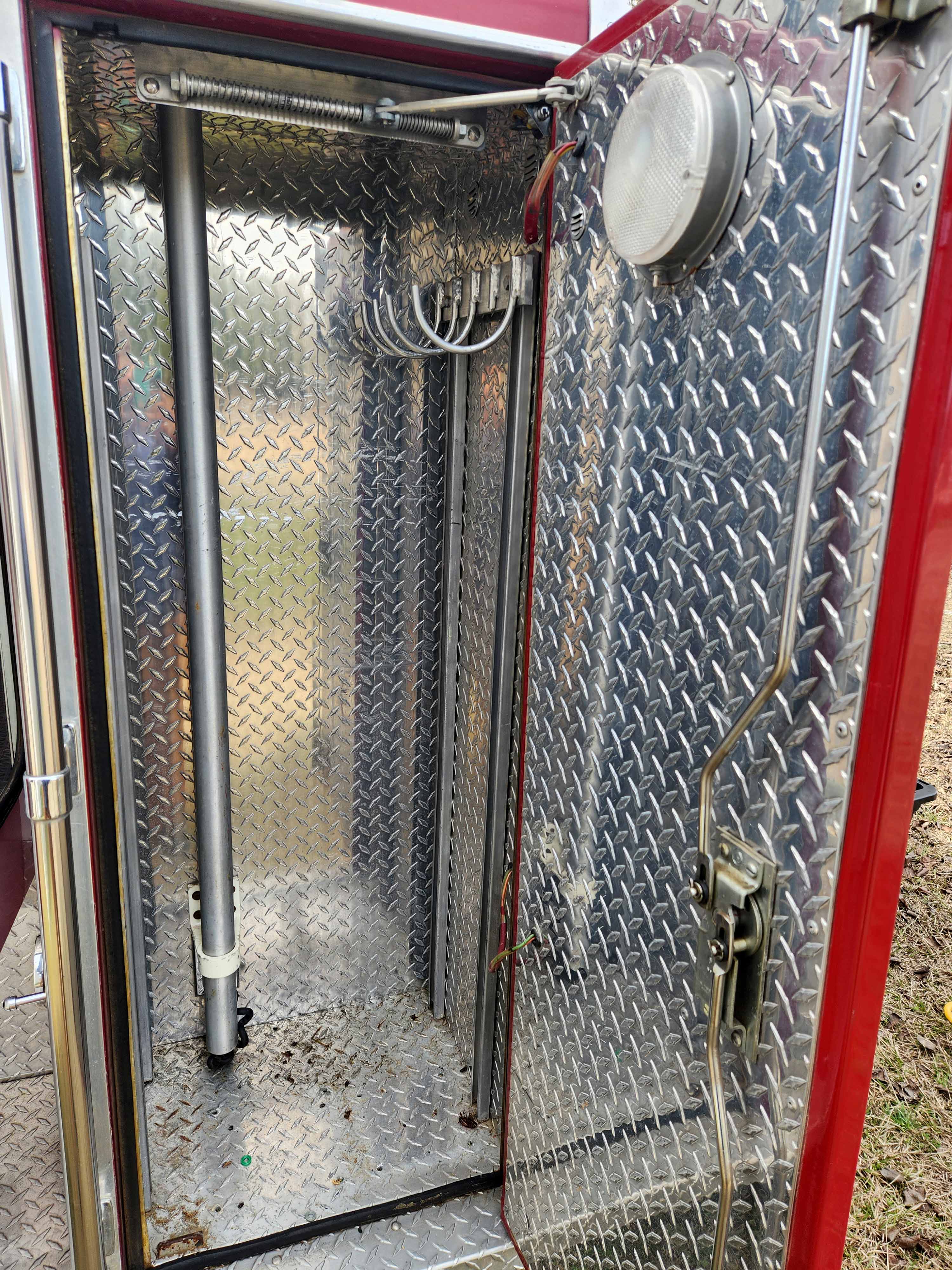 1985 Chevrolet 4x4 Commercial Walk-In Rescue | Firetrucks Unlimited