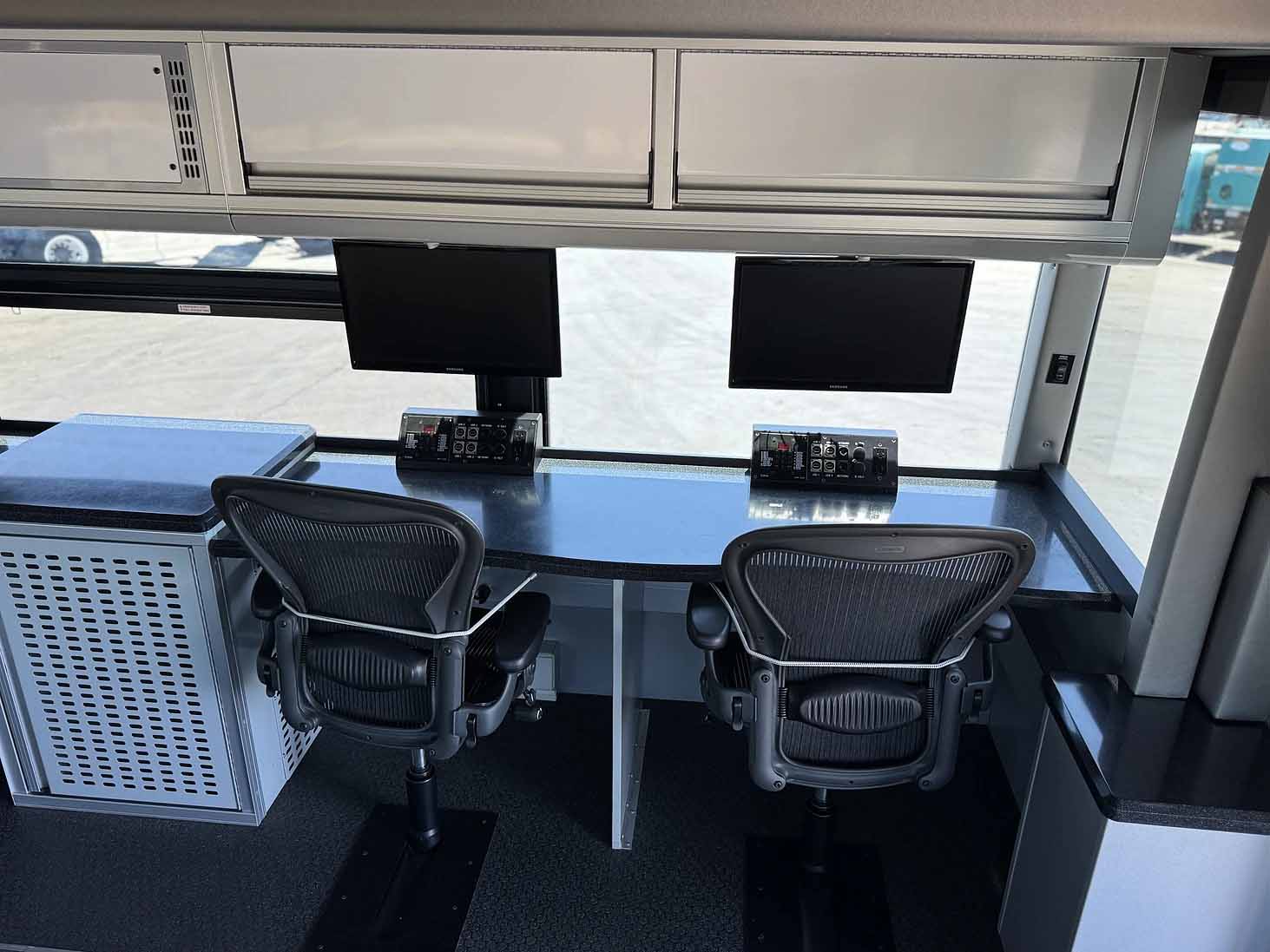 2011 Prevost H3-45 VIP Mobile Communications Unit | Firetrucks Unlimited