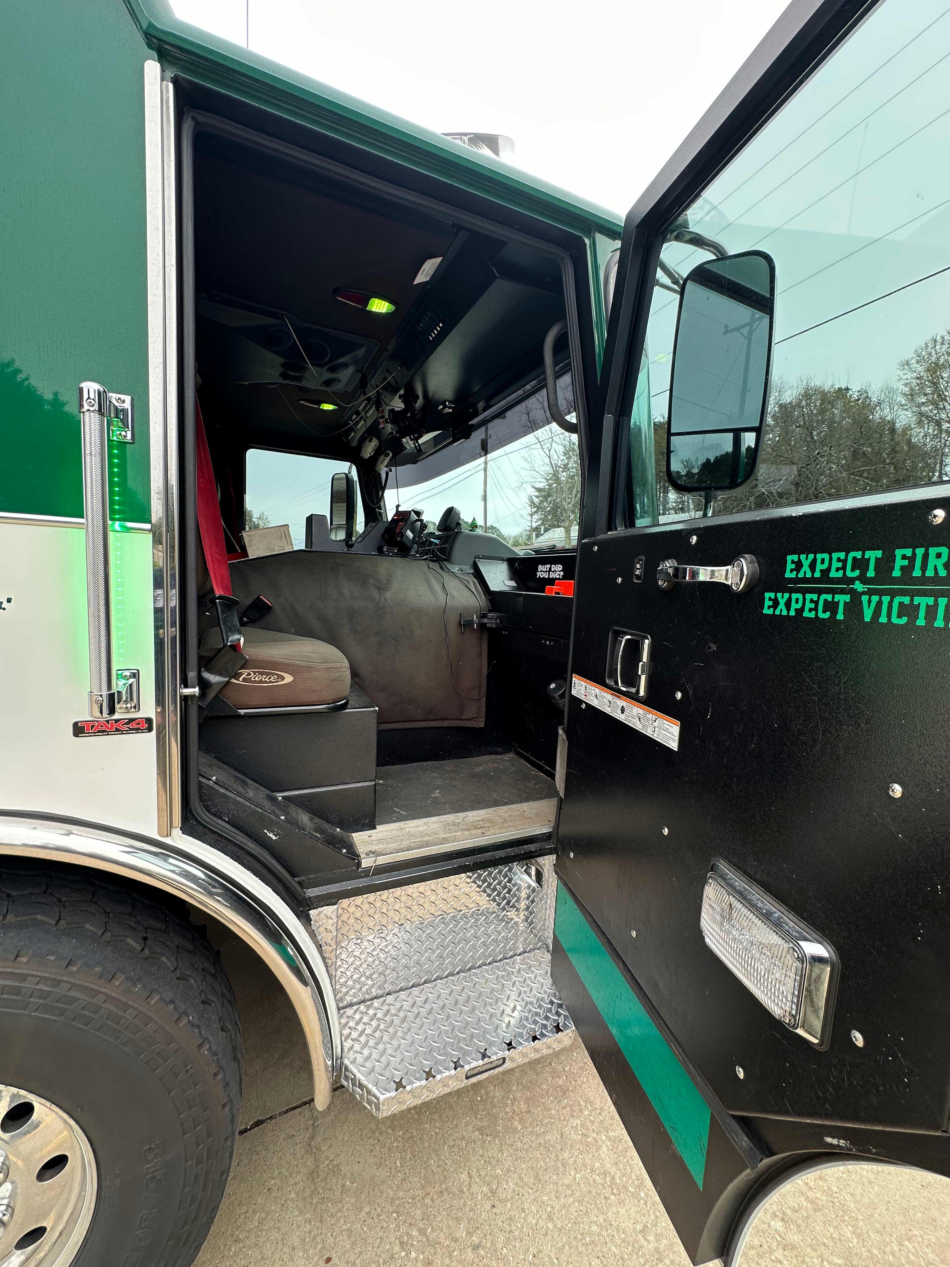 2017 Pierce Enforcer Rescue Pumper | Firetrucks Unlimited