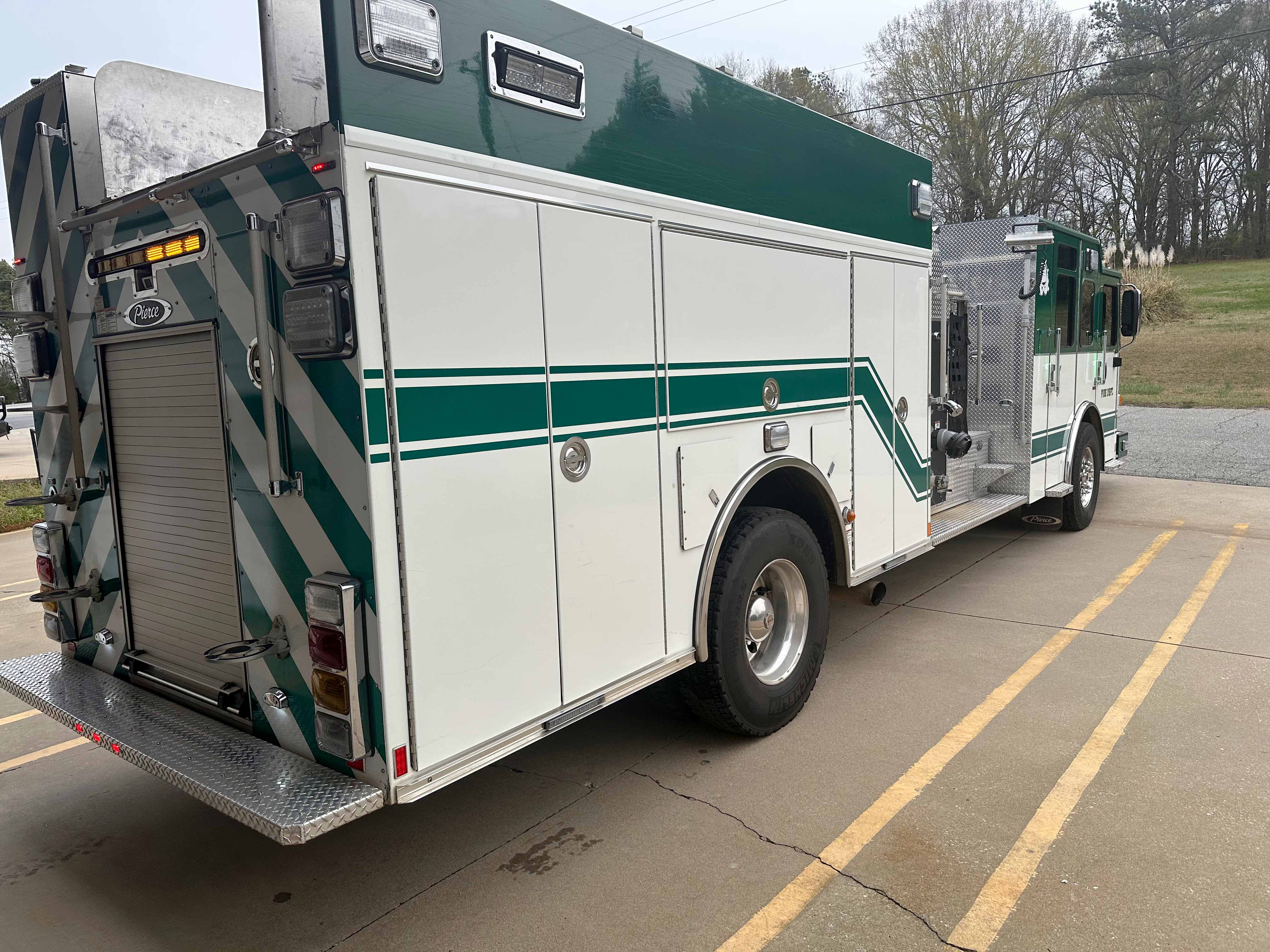 2017 Pierce Enforcer Rescue Pumper | Firetrucks Unlimited