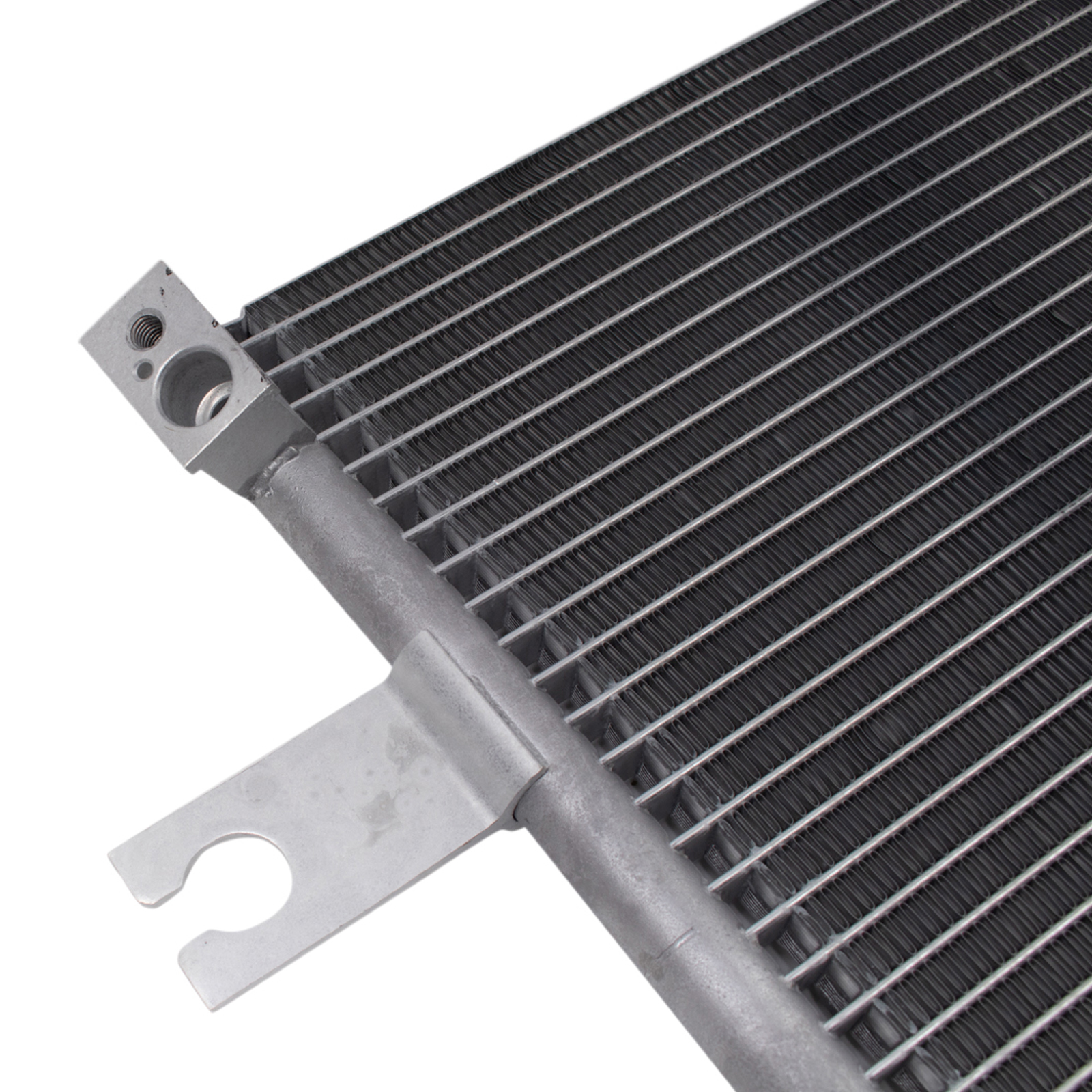 TRQ Air Conditioning A/C Condenser Compatible with 1998-2002 Nissan Frontier 2000-2002 Xterra NI3030106