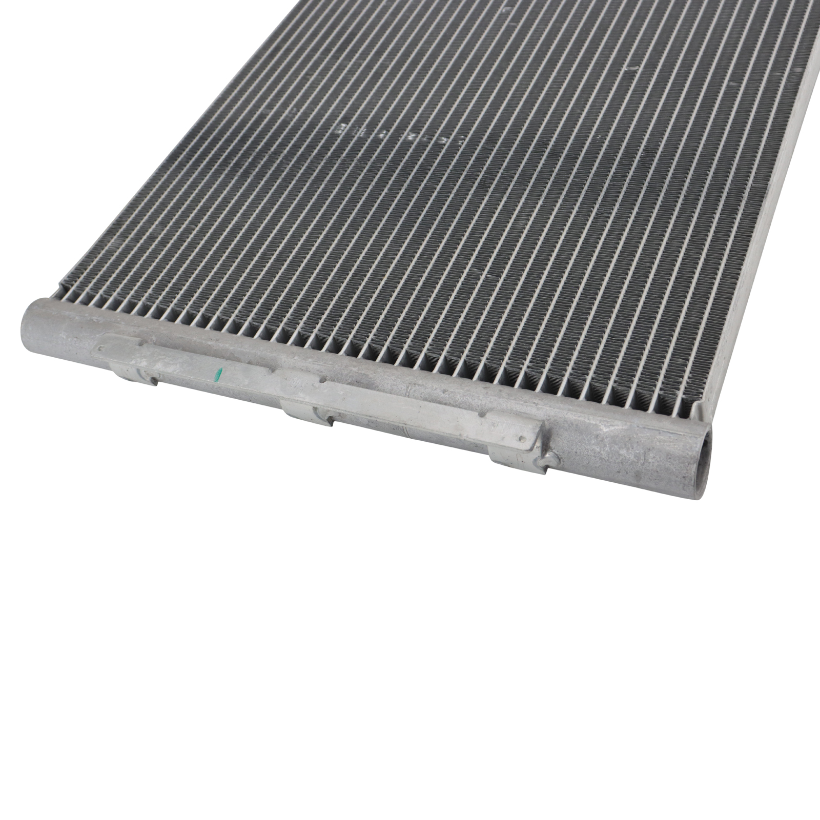 TRQ Air Conditioning A/C Condenser Compatible with 1995-2005 Chevrolet Blazer 1994-2004 S10 1995-2001 GMC Jimmy Sonoma 1996-2000 Isuzu Hombre 1996-2001 Oldsmobile Bravada GM3030156