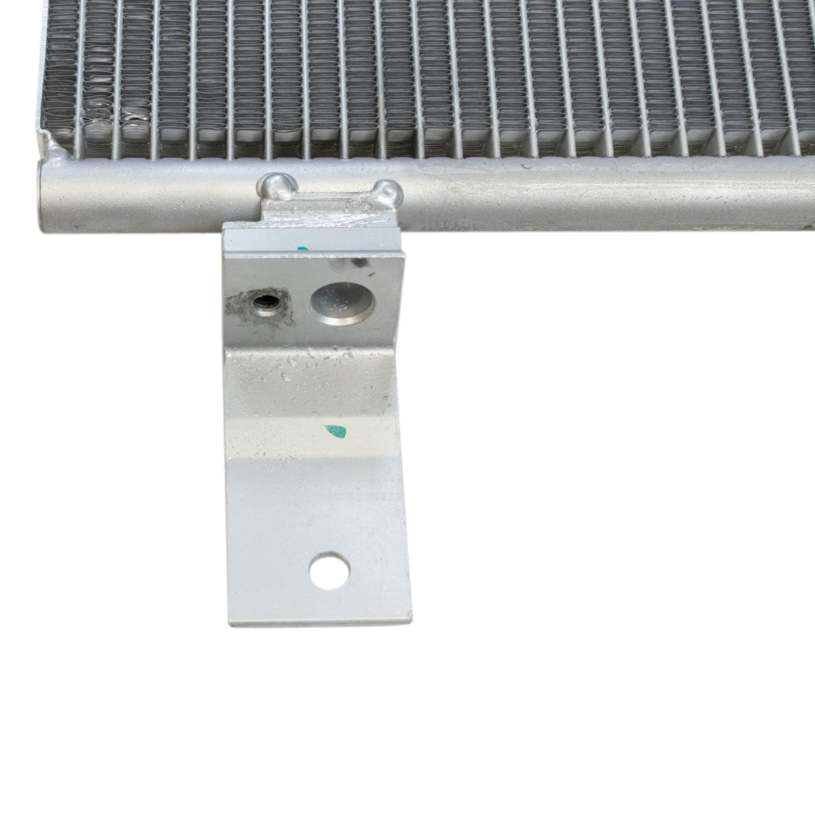 TRQ A/C Condenser and Receiver Drier Assembly for 11-16 Ford F-250 Super Duty 11-16 F-350 Super Duty F-450 F-550