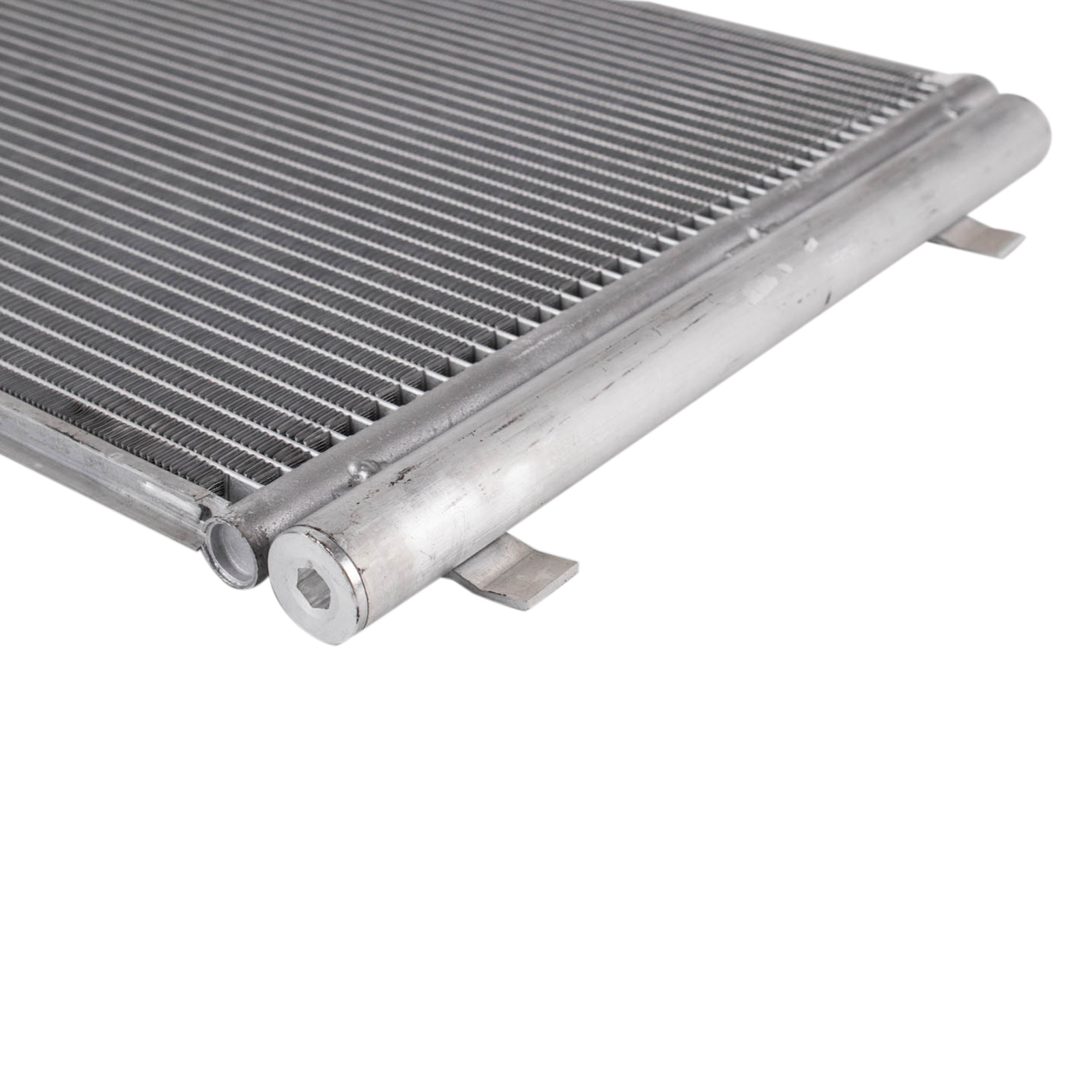 TRQ Air Conditioning A/C Condenser Compatible with 2016-2019 BMW 750i 2016-2021 750i xDrive
